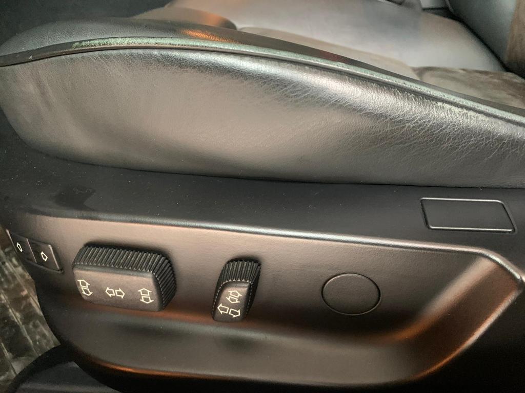 2000 BMW 735i M Sport — Photo 21 / 27