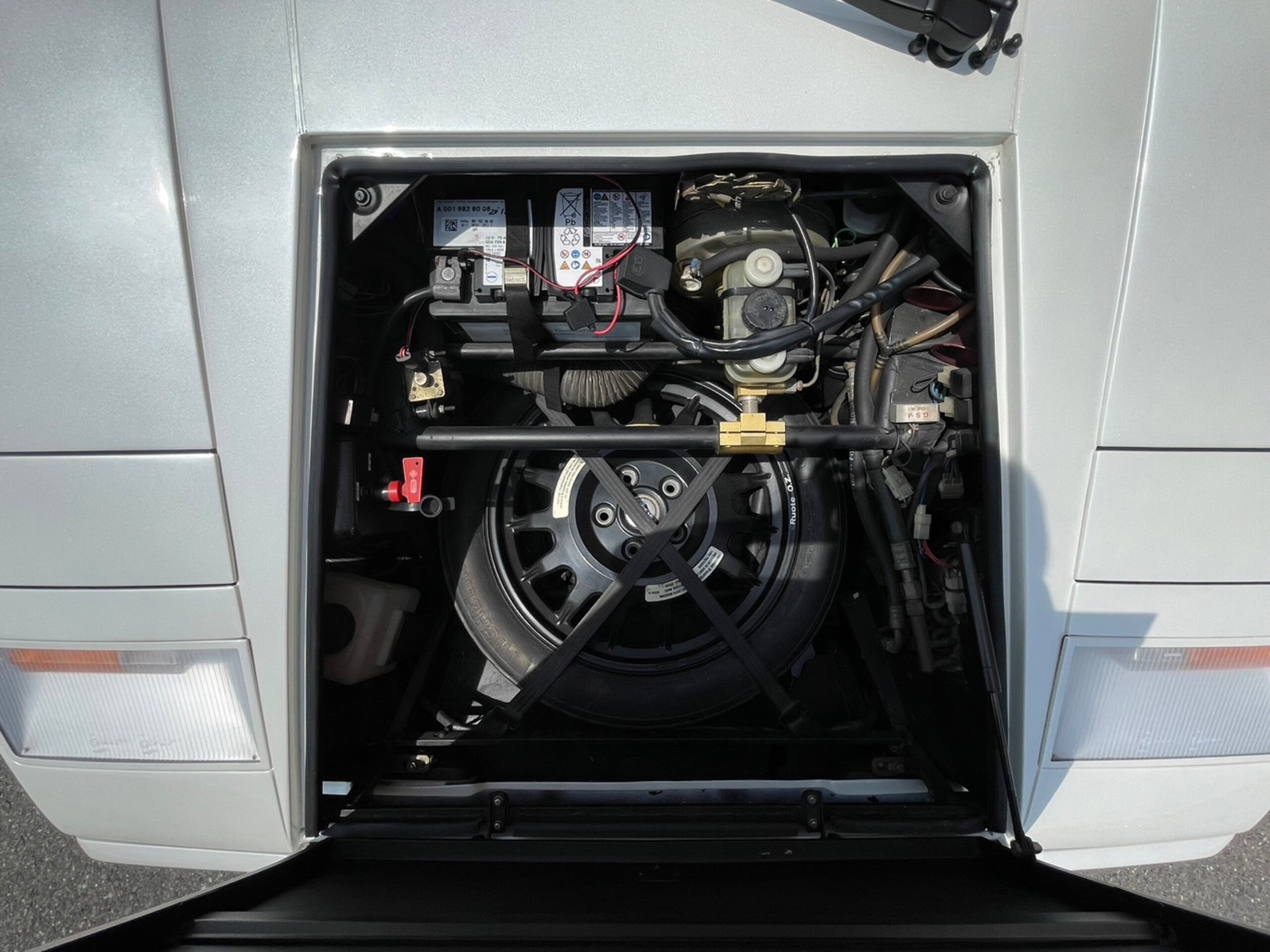 1989 Lamborghini Countach Anniversary Edition — Photo 11 / 11