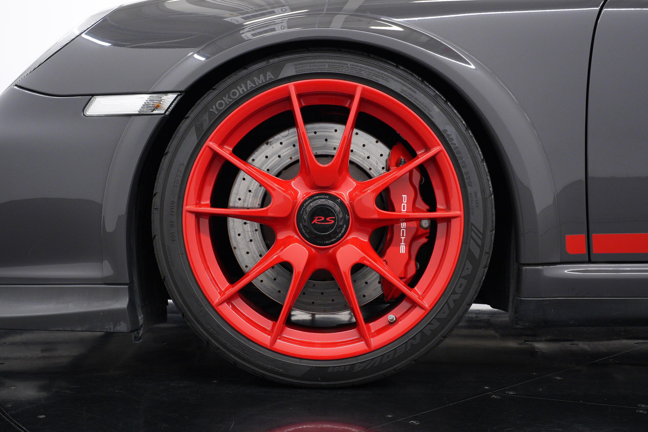 2011 Porsche 911 GT3 RS — Photo 41 / 43
