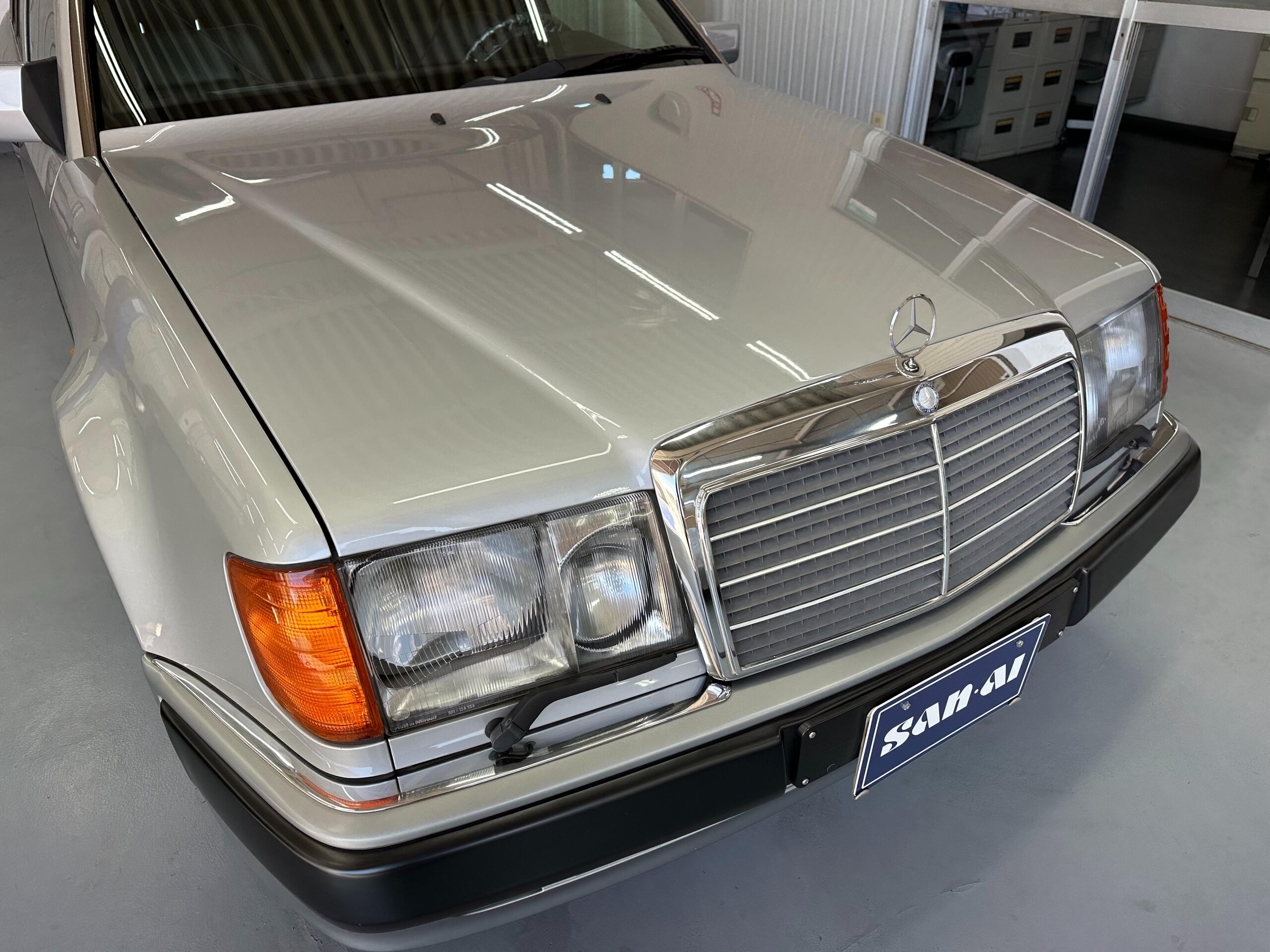 1993 Mercedes Benz 500E — Photo 8 / 22