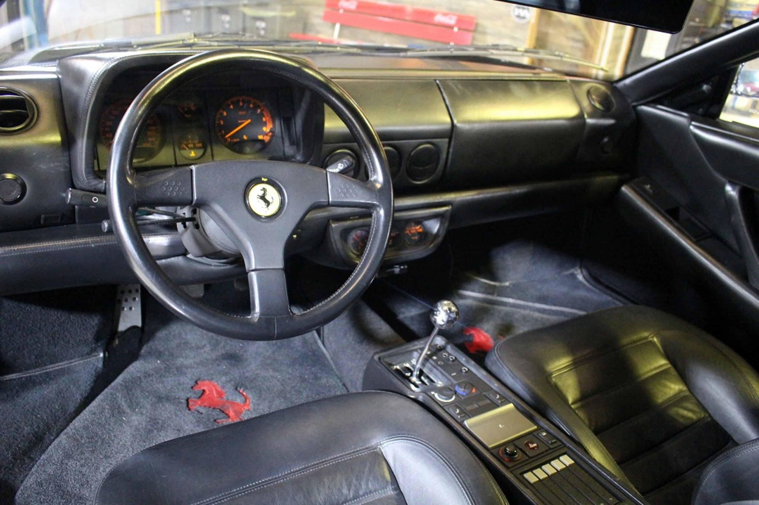 1992 Ferrari 512TR — Photo 10 / 30