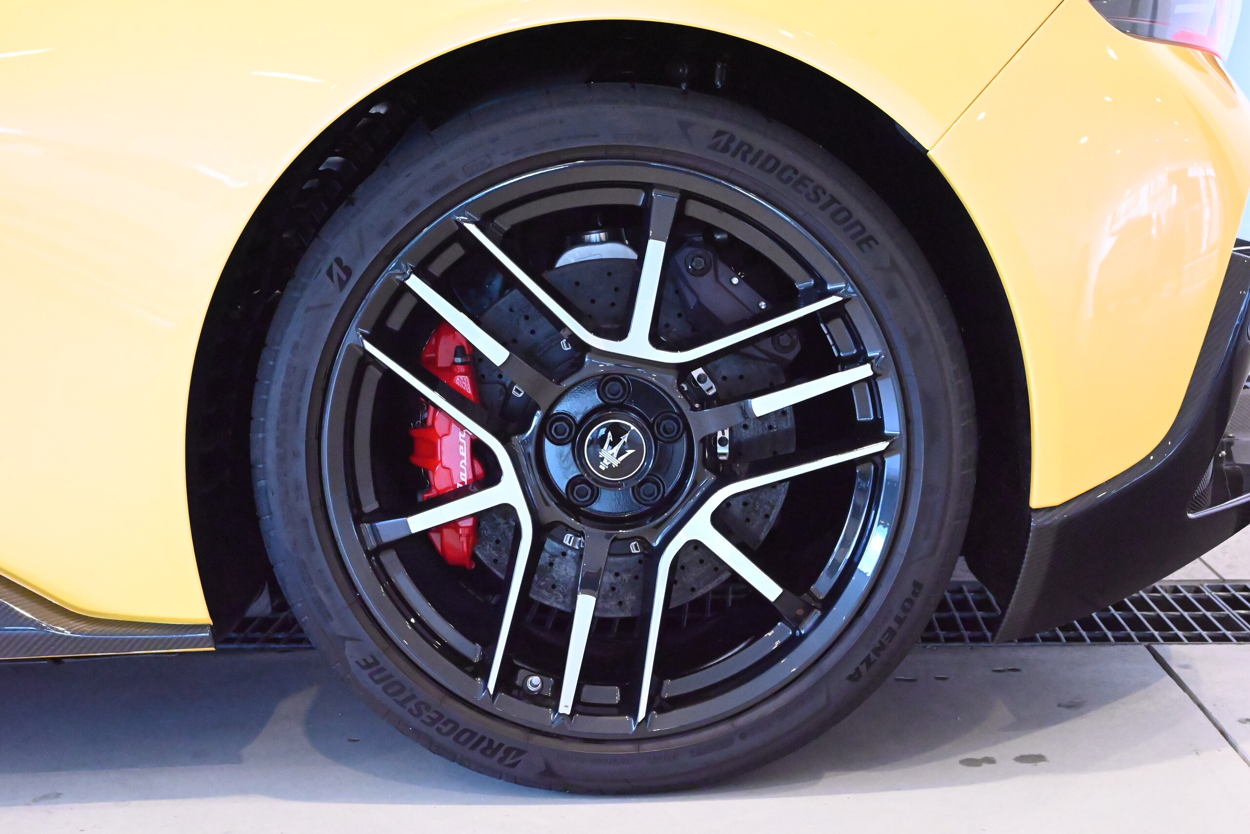 2022 Maserati MC20 — Photo 21 / 23