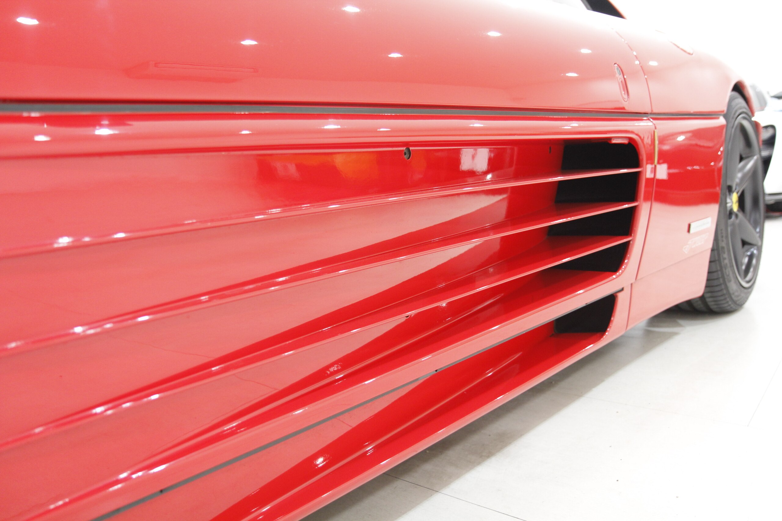 1990 Ferrari 348 TB — Photo 9 / 18