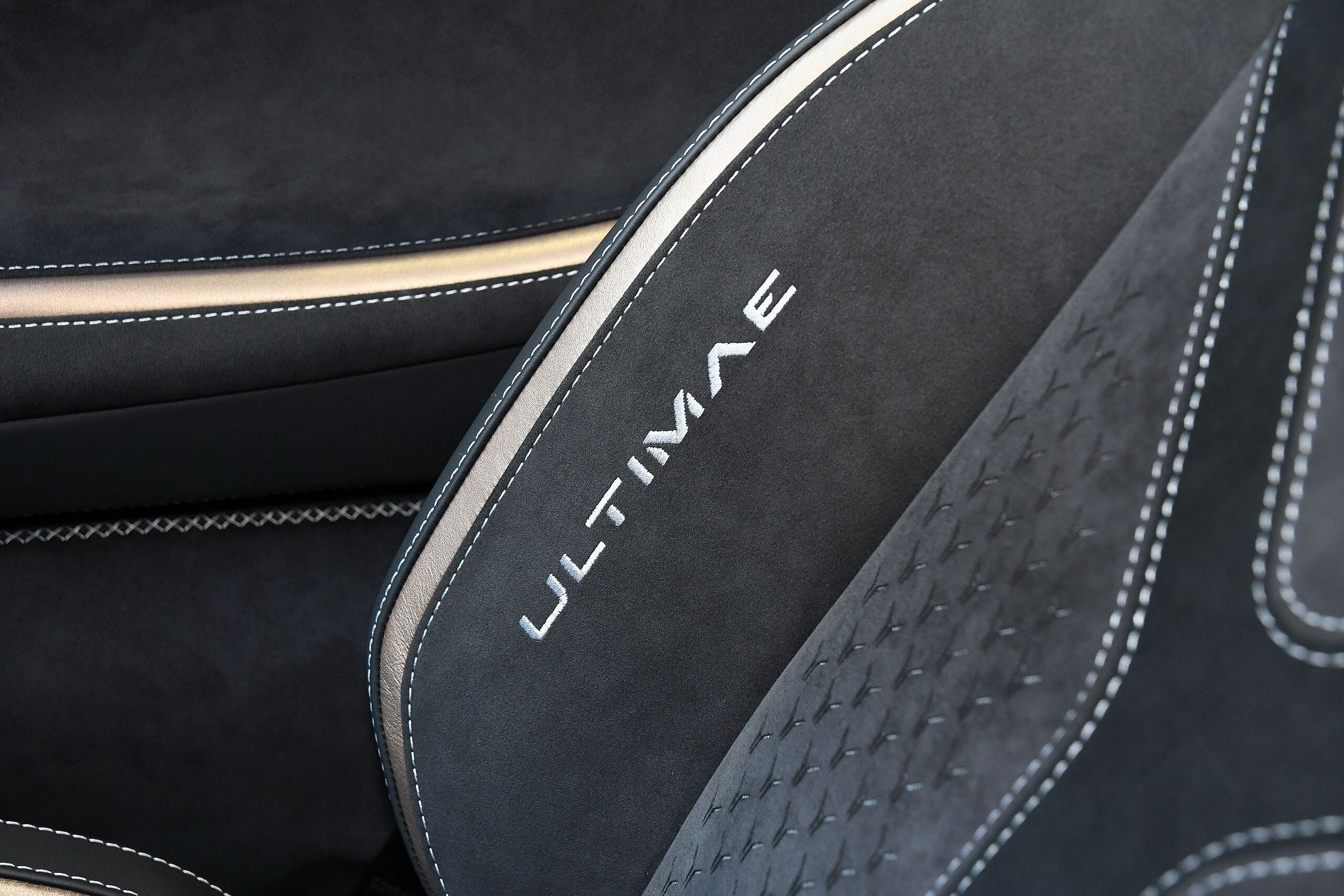 2022 Lamborghini Aventador Roadster LP780-4 Ultimae — Photo 9 / 55