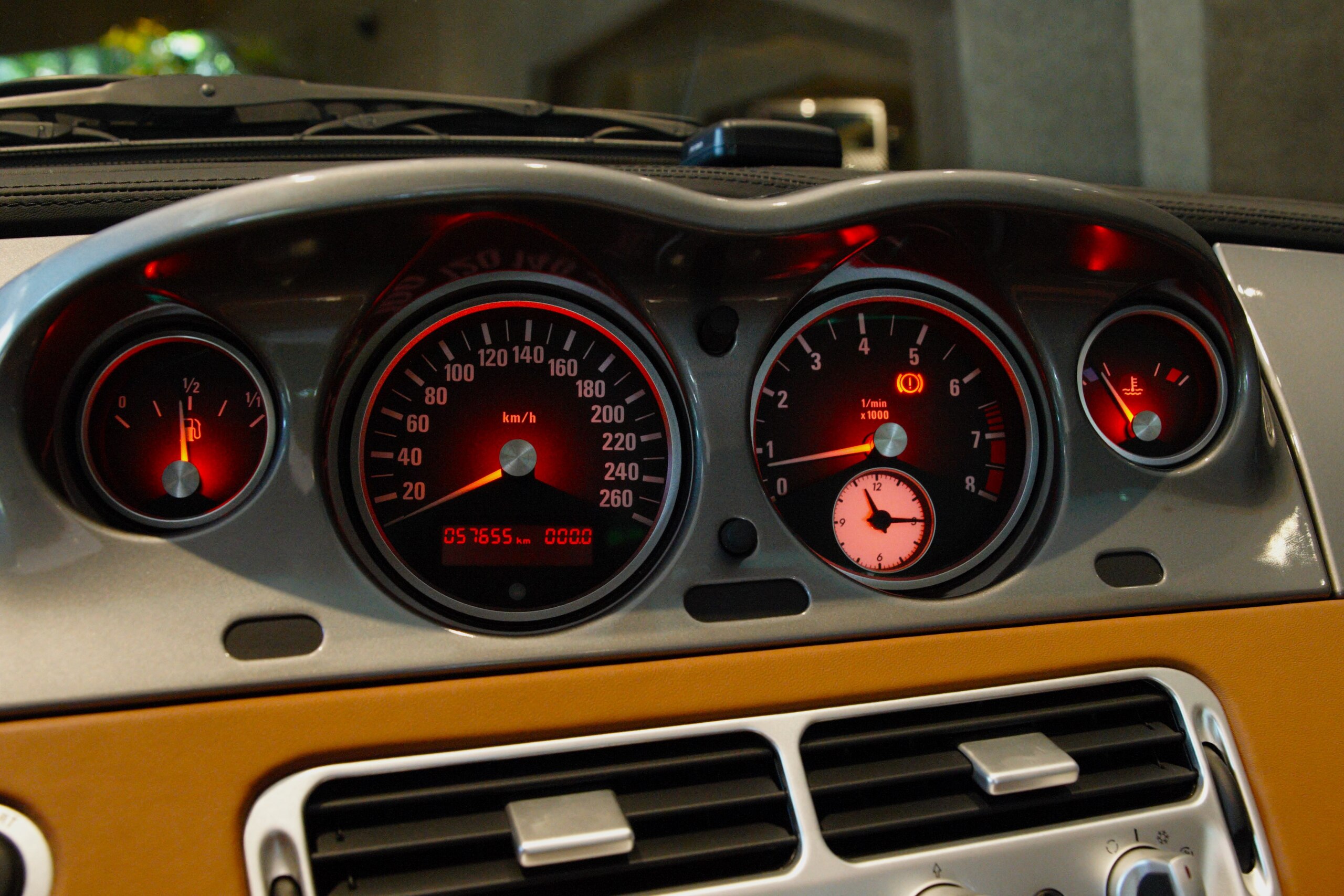 2000 BMW Z8 — Photo 11 / 18
