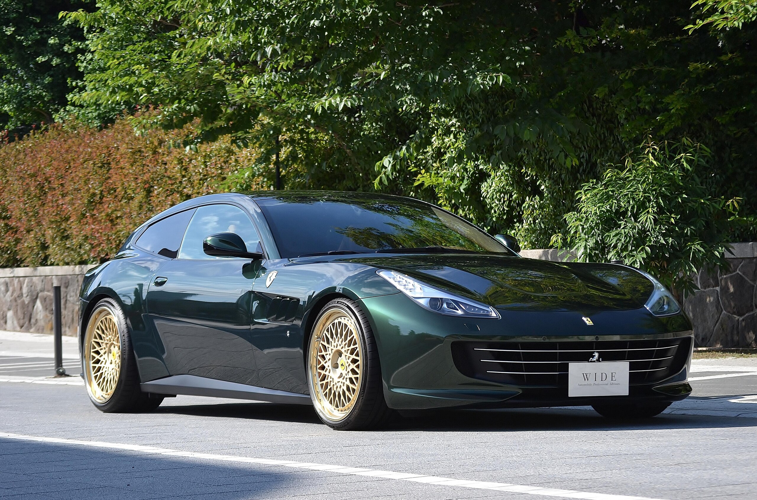 2019 Ferrari GTC4Lusso — Photo 18 / 34