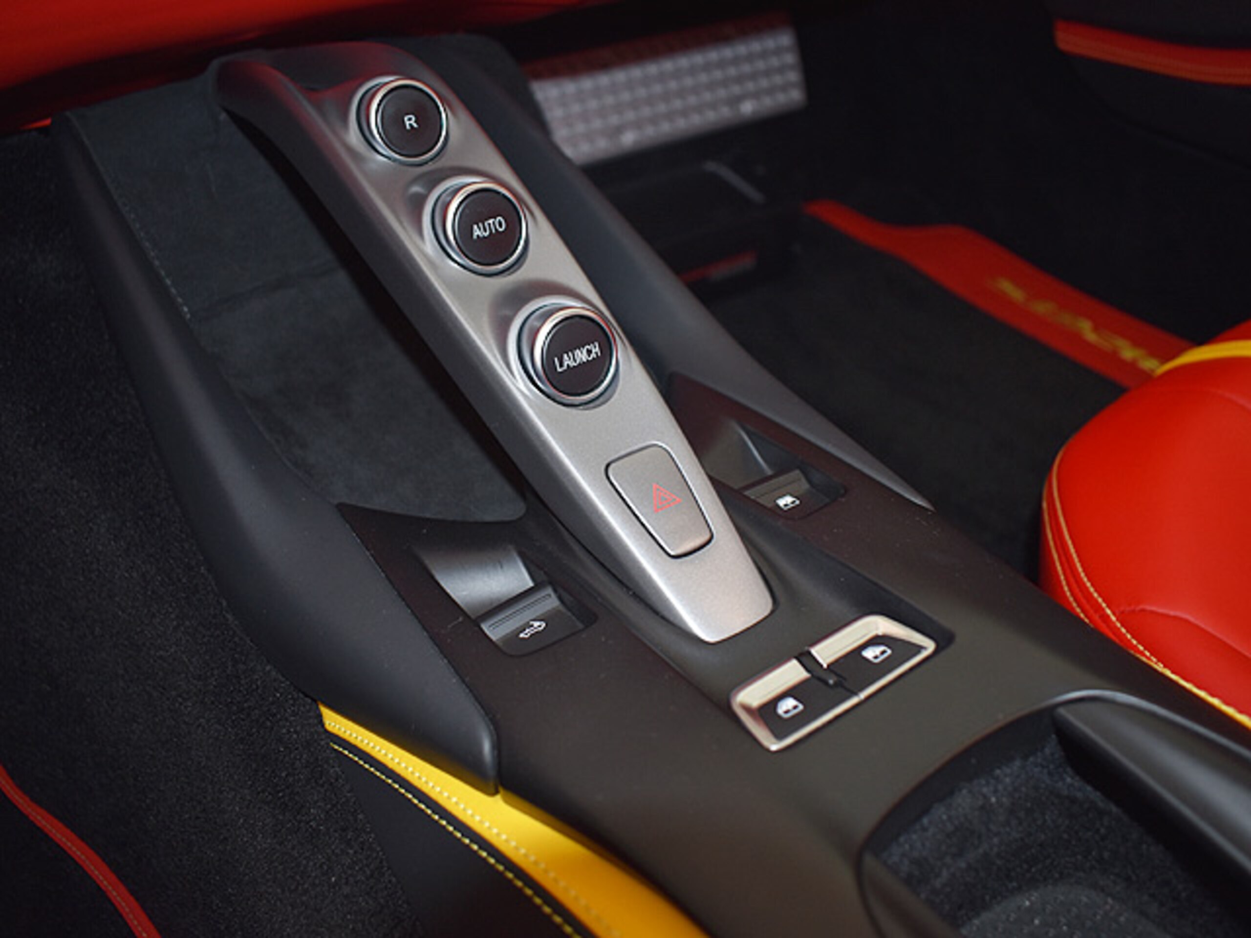 2021 Ferrari 812GTS — Photo 14 / 20