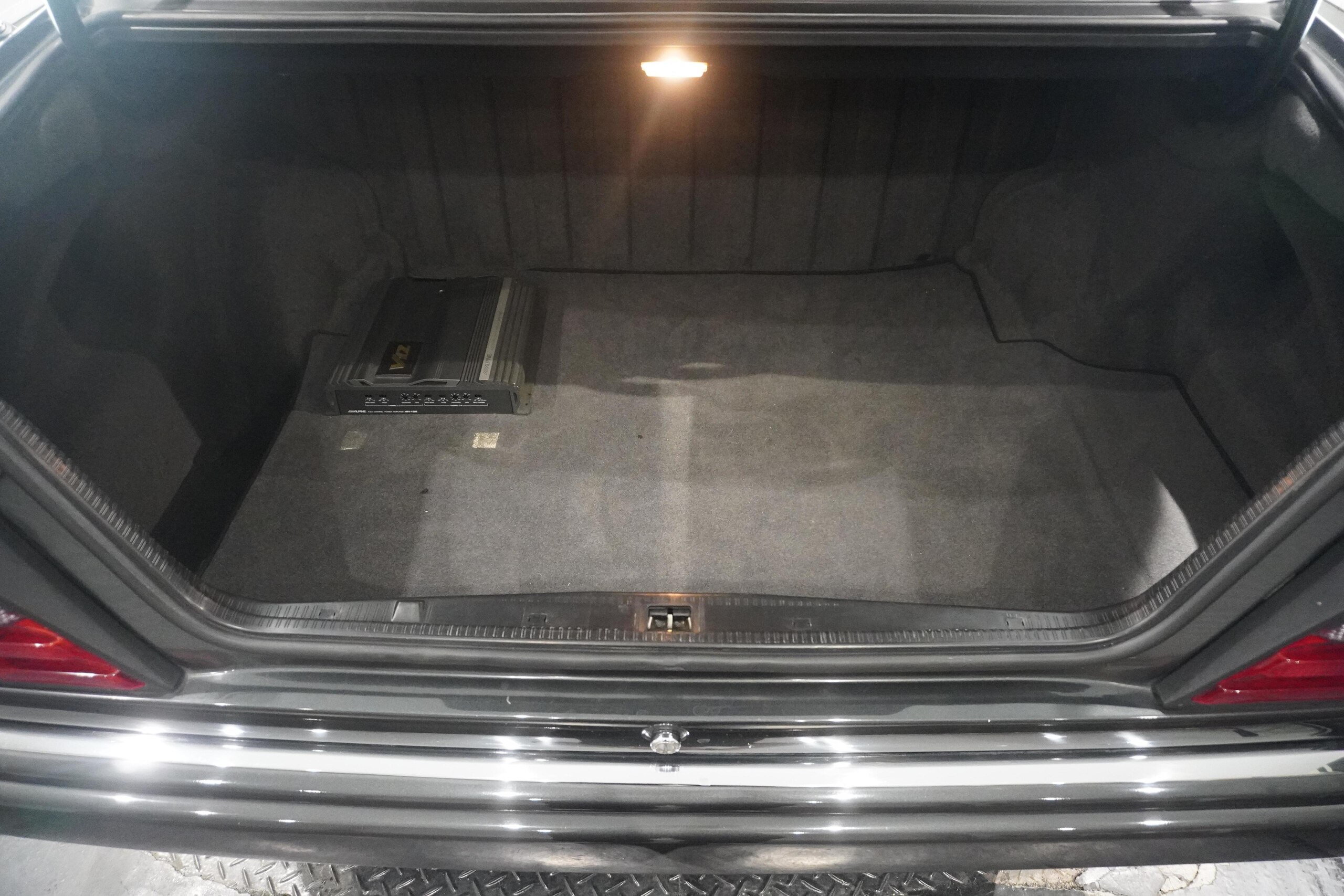 1993 Mercedes Benz 500E — Photo 22 / 23