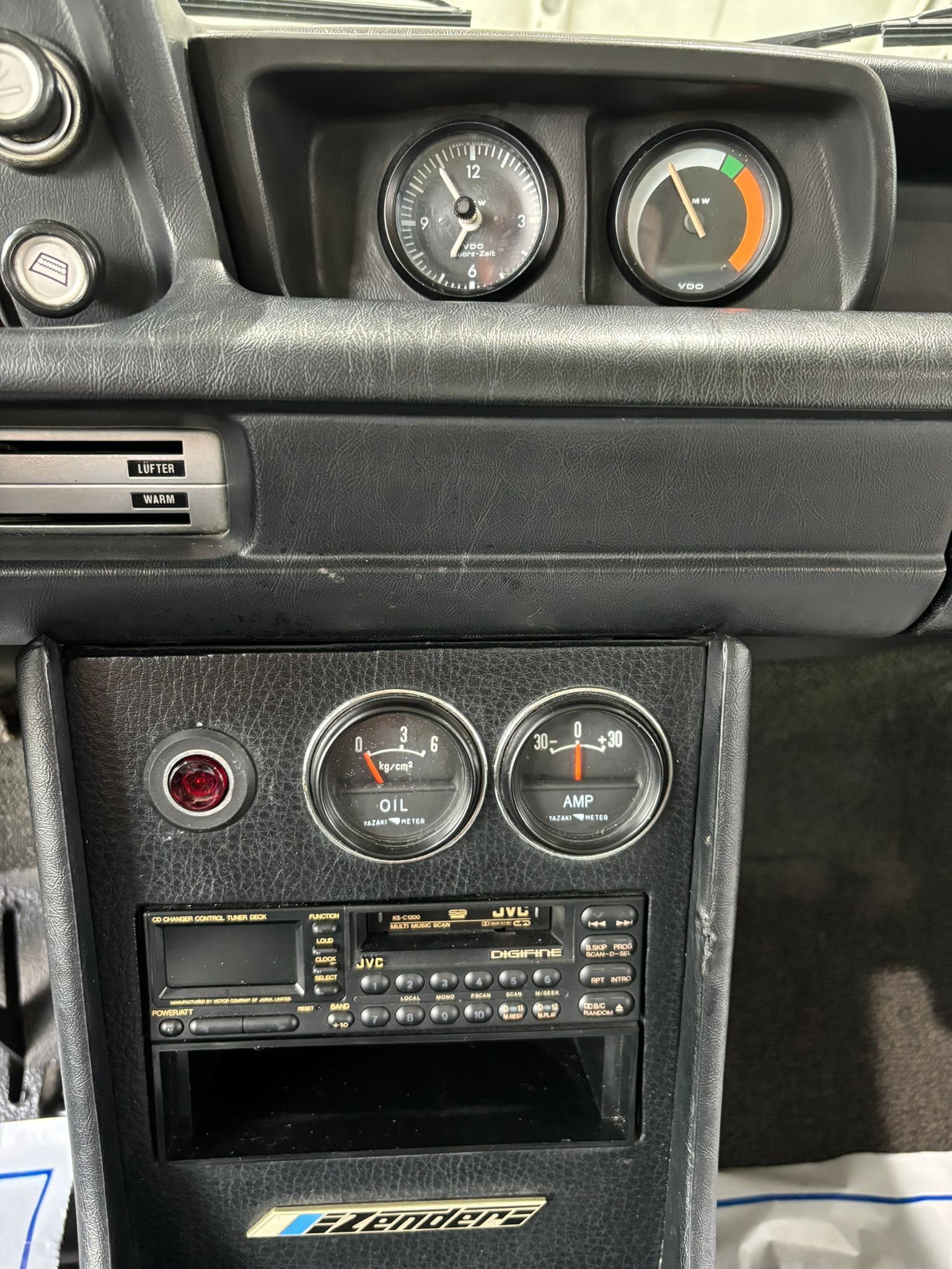 1974 BMW 2002 Turbo — Photo 11 / 19