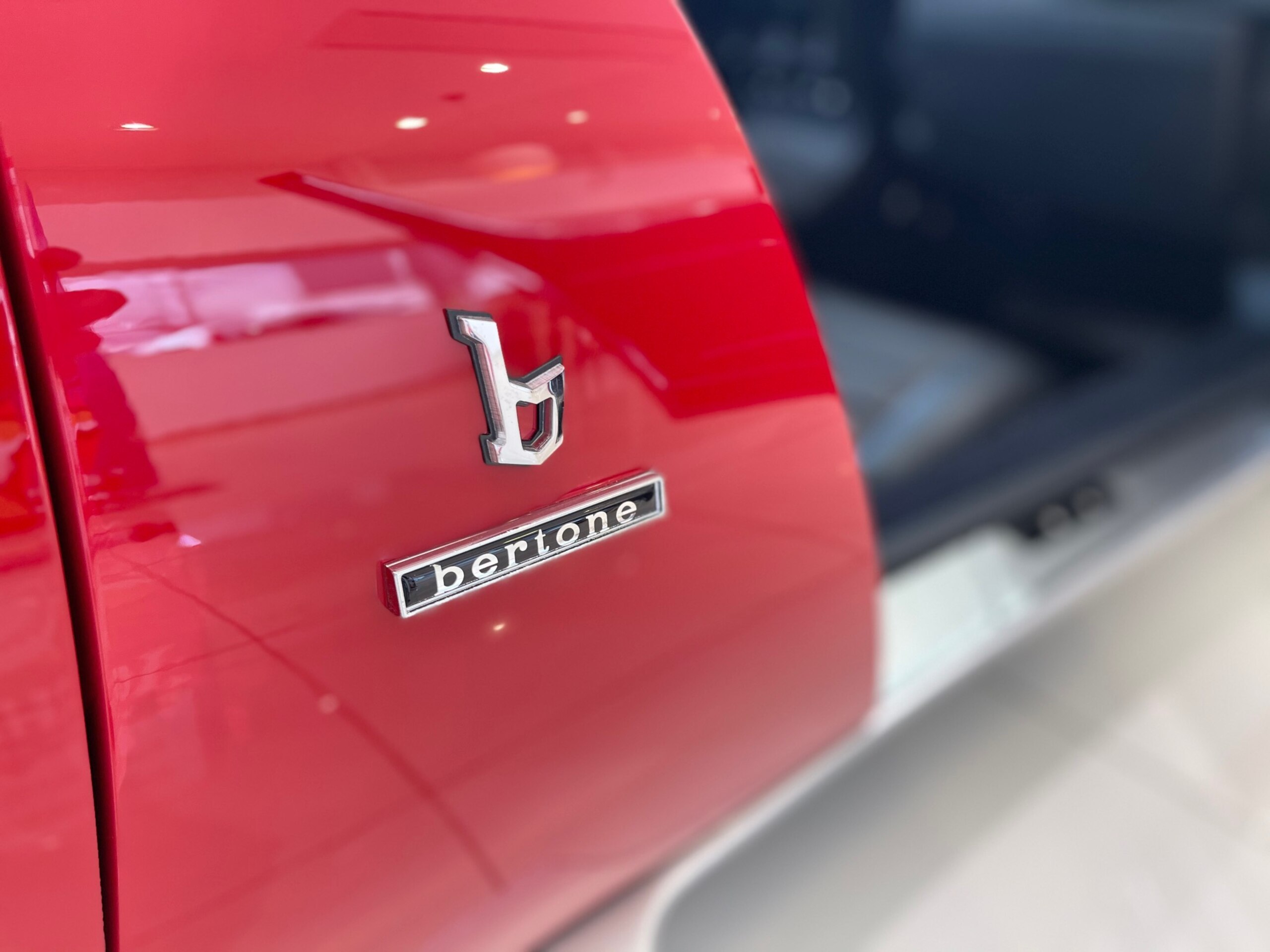 1971 Lamborghini Miura P400S — Photo 6 / 20