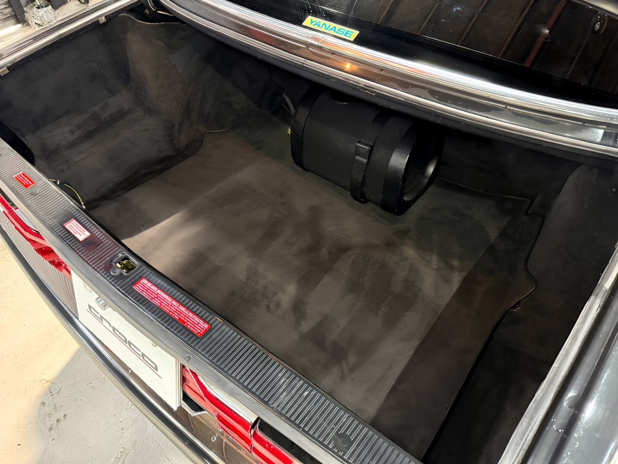 1991 Mercedes Benz 560SEC — Photo 21 / 21