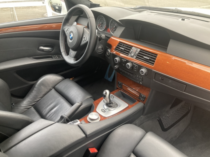 2007 BMW M5 — Photo 12 / 17