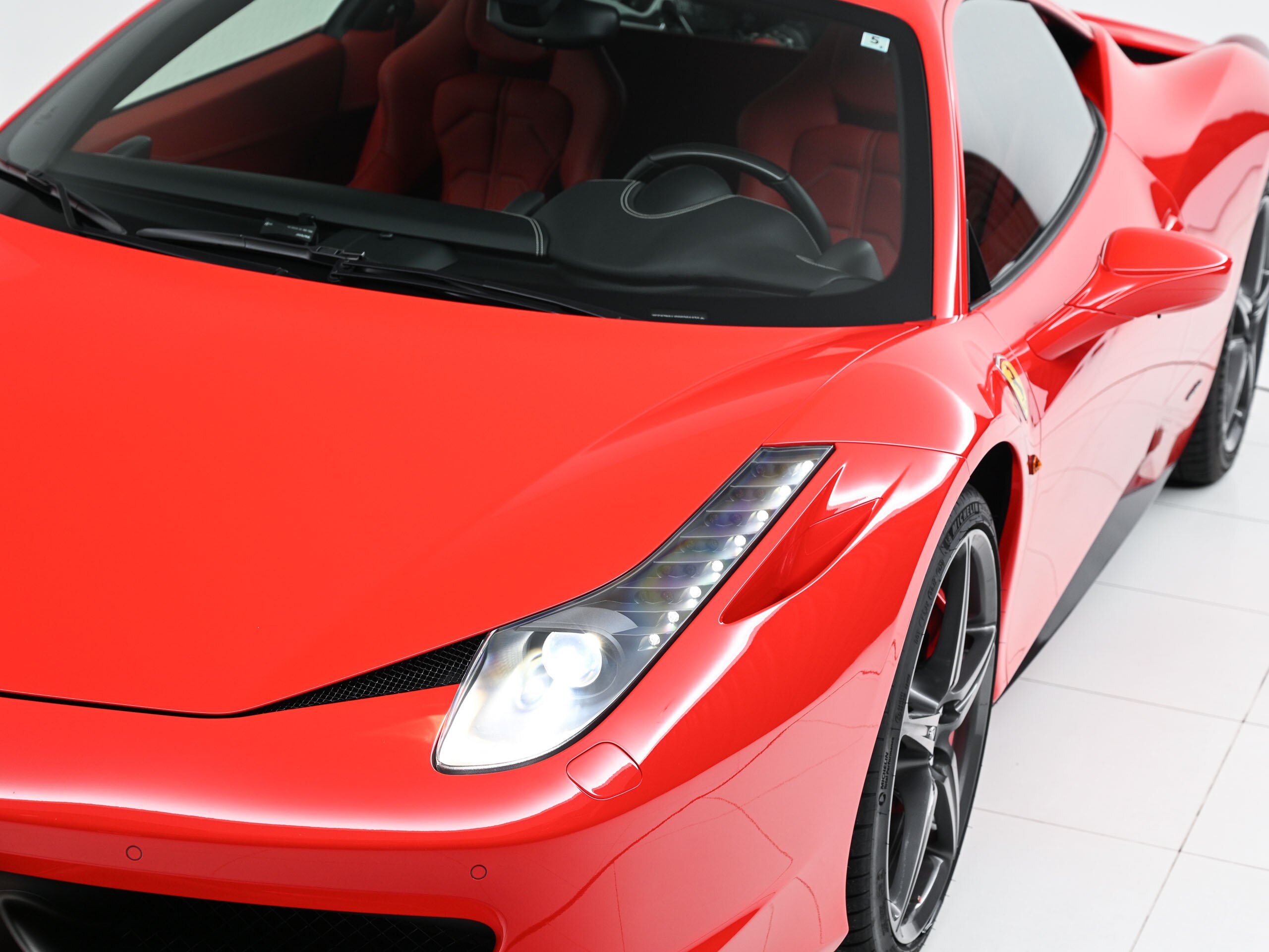 2014 Ferrari 458 Italia F1 DCT — Photo 16 / 20
