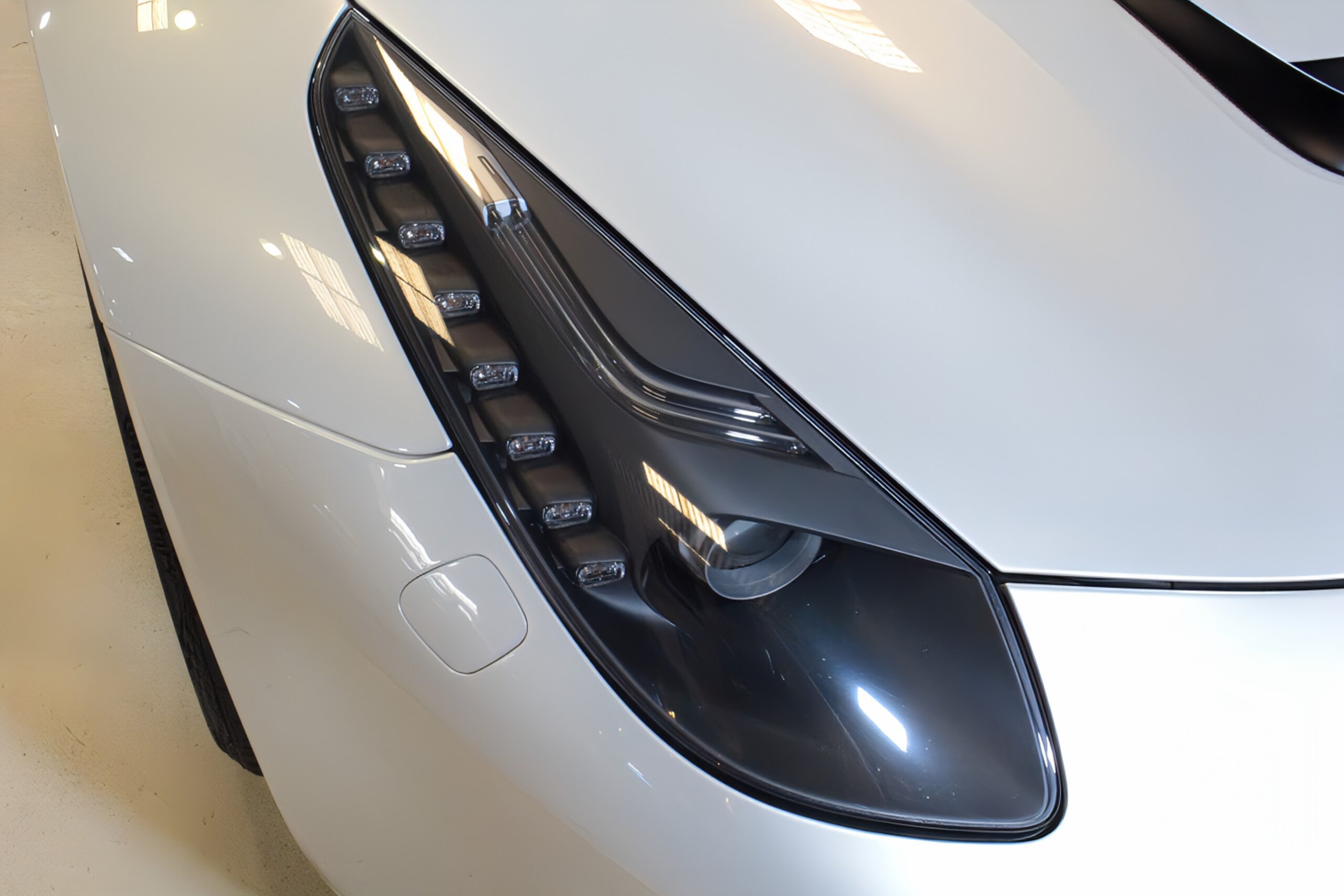 2013 Ferrari F12 Berlinetta — Photo 23 / 48