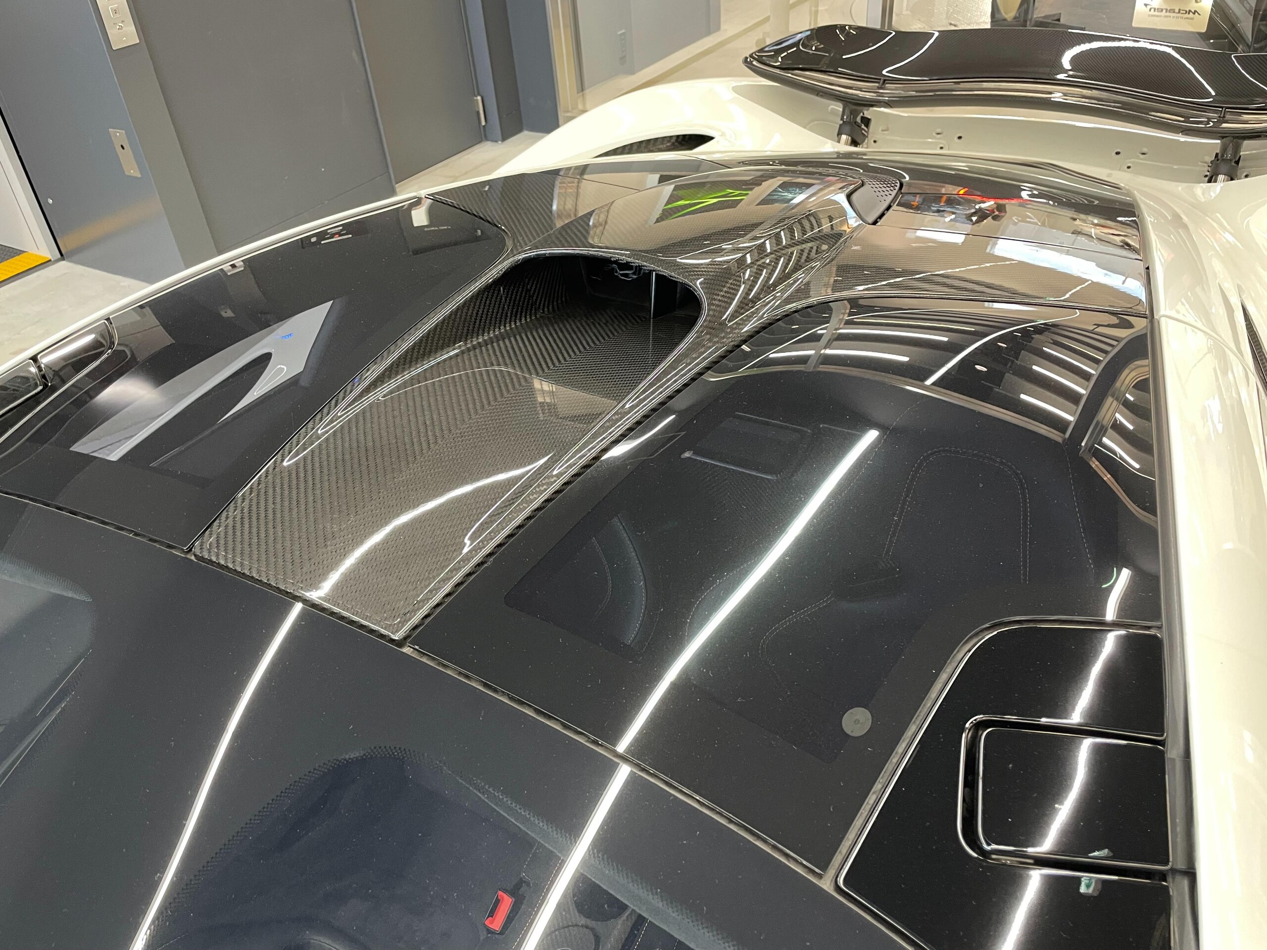 2014 McLaren P1 Limited Edition — Photo 13 / 21