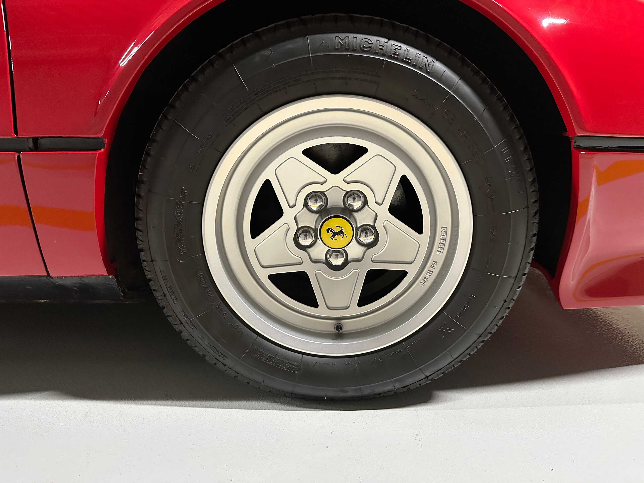 1986 Ferrari 308 GTB — Photo 17 / 20