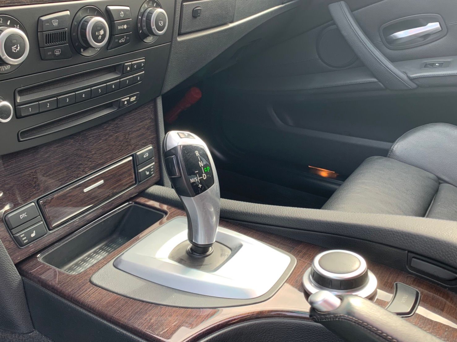 2009 BMW 525i M Sport — Photo 14 / 22
