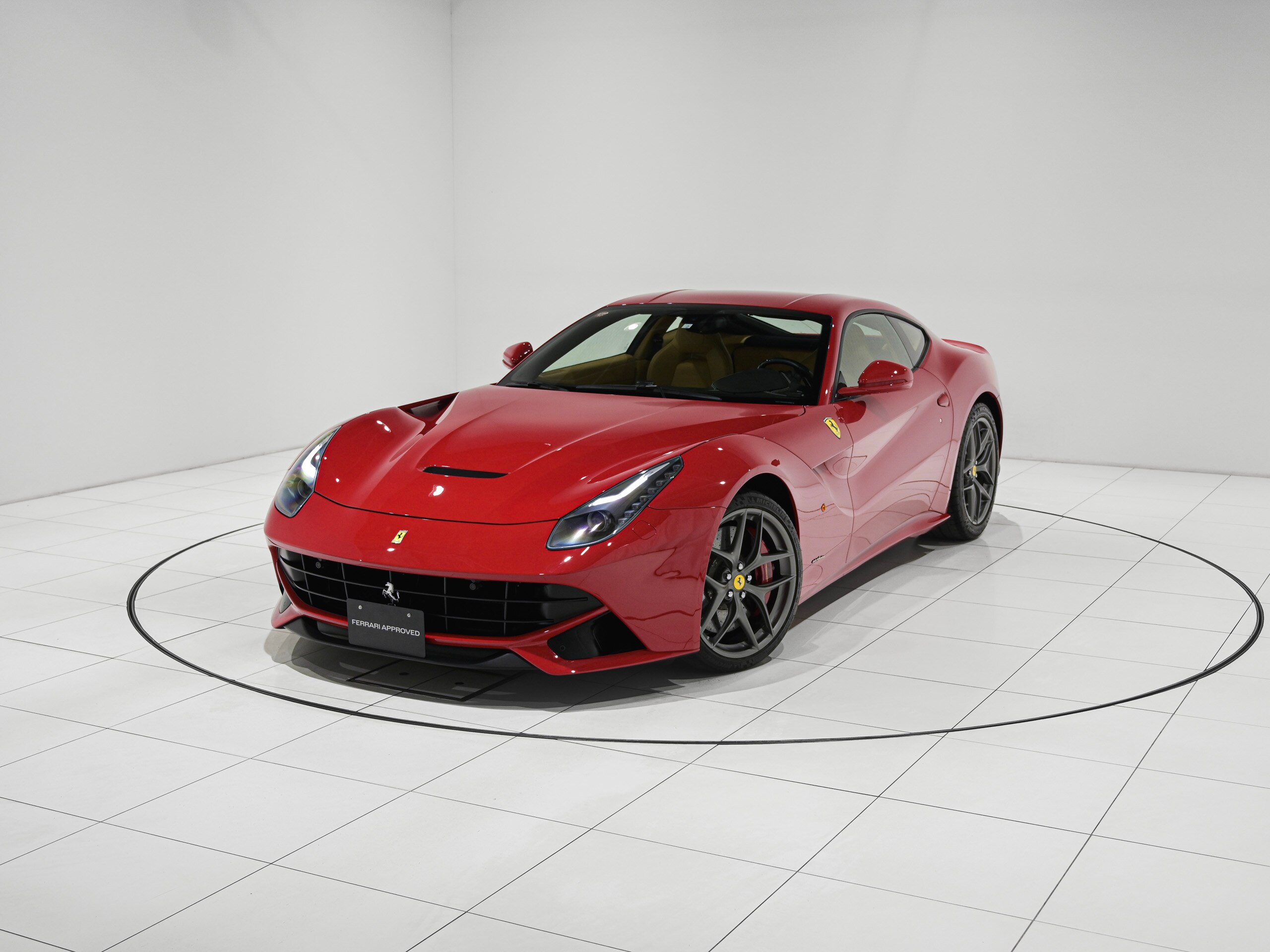 2013 Ferrari F12 Berlinetta — Photo 24 / 35