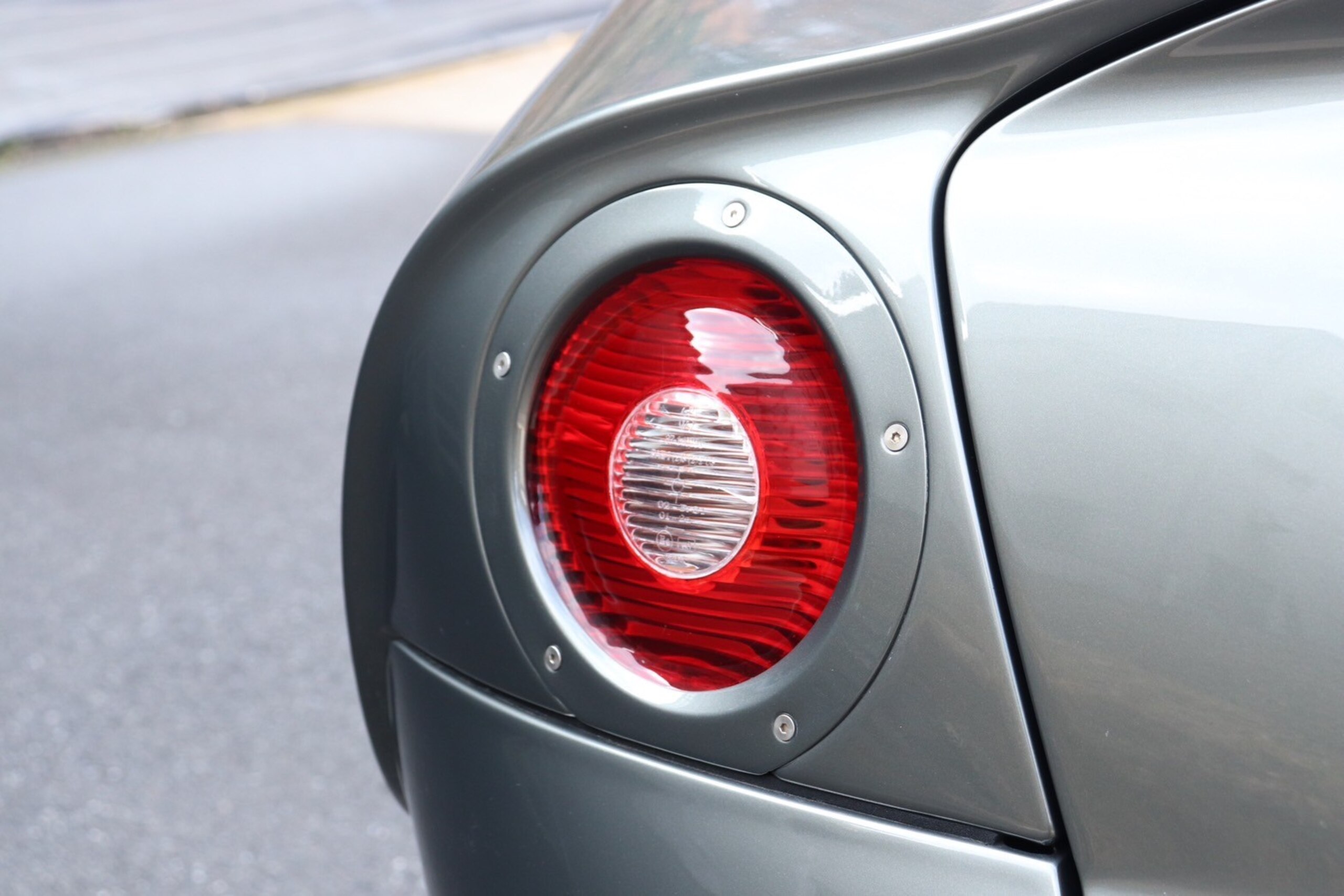 2004 Aston Martin DB7 Zagato — Photo 24 / 27