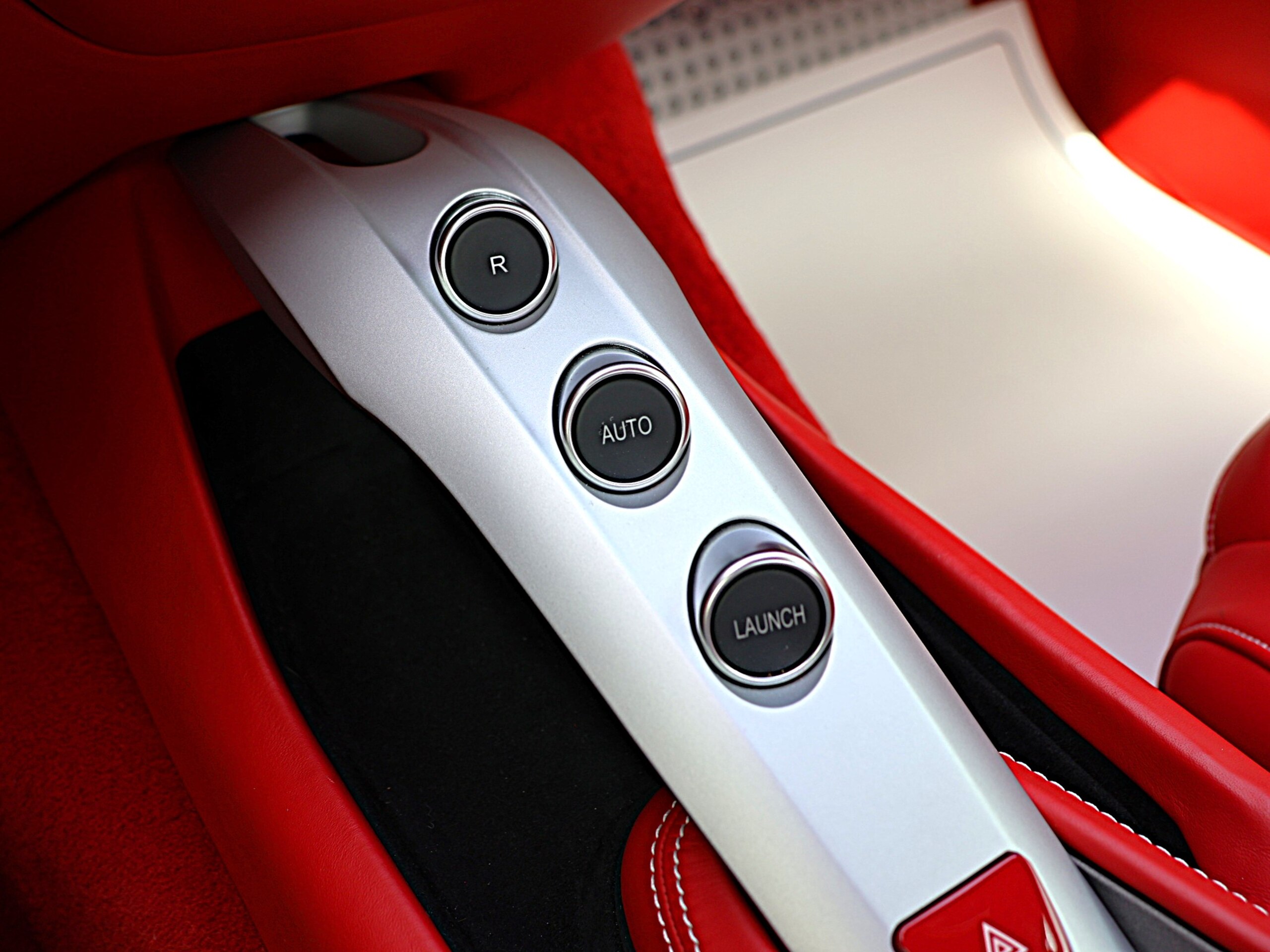 2014 Ferrari F12 Berlinetta — Photo 13 / 16