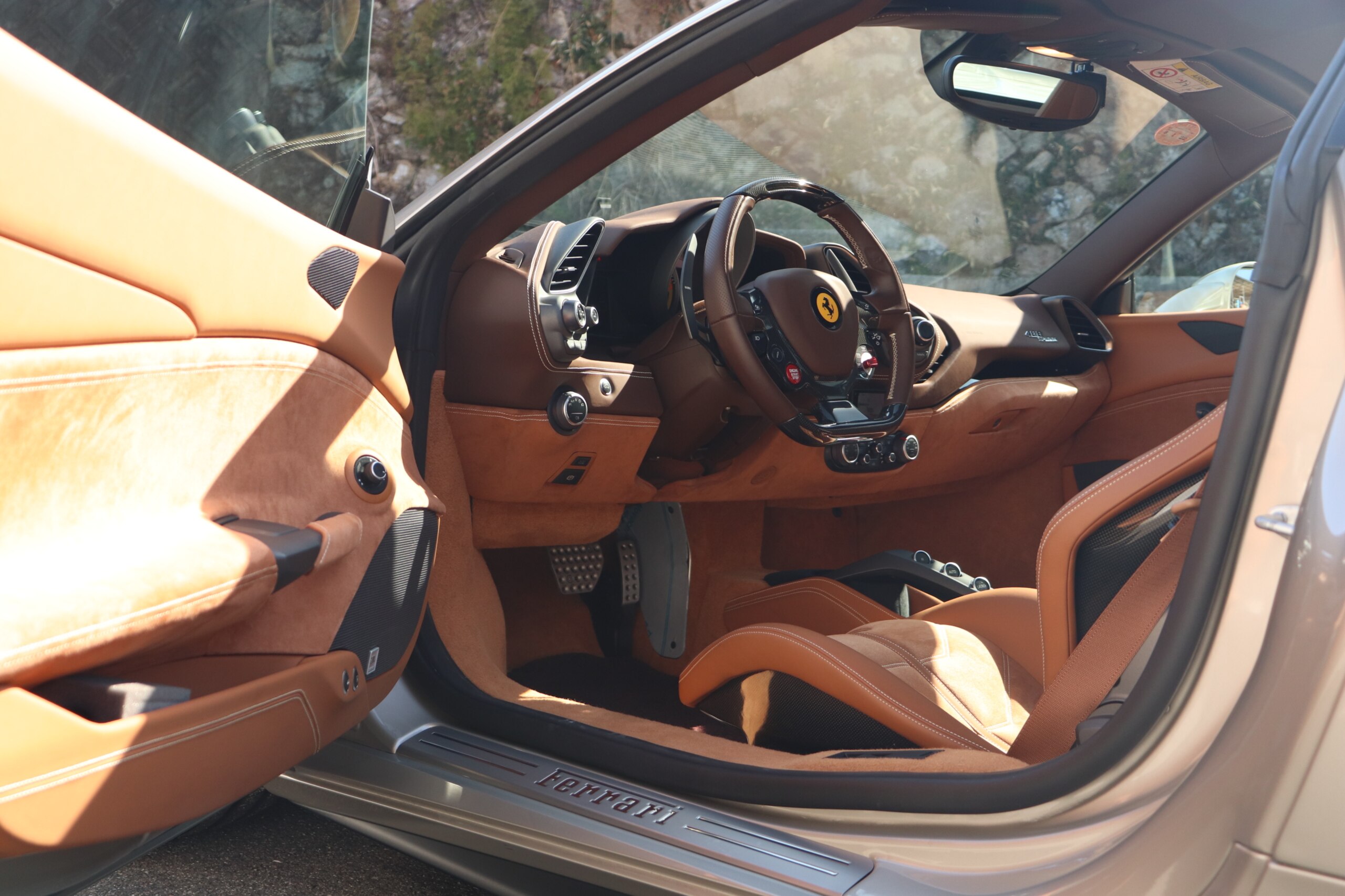 2018 Ferrari 488 Spider — Photo 9 / 21