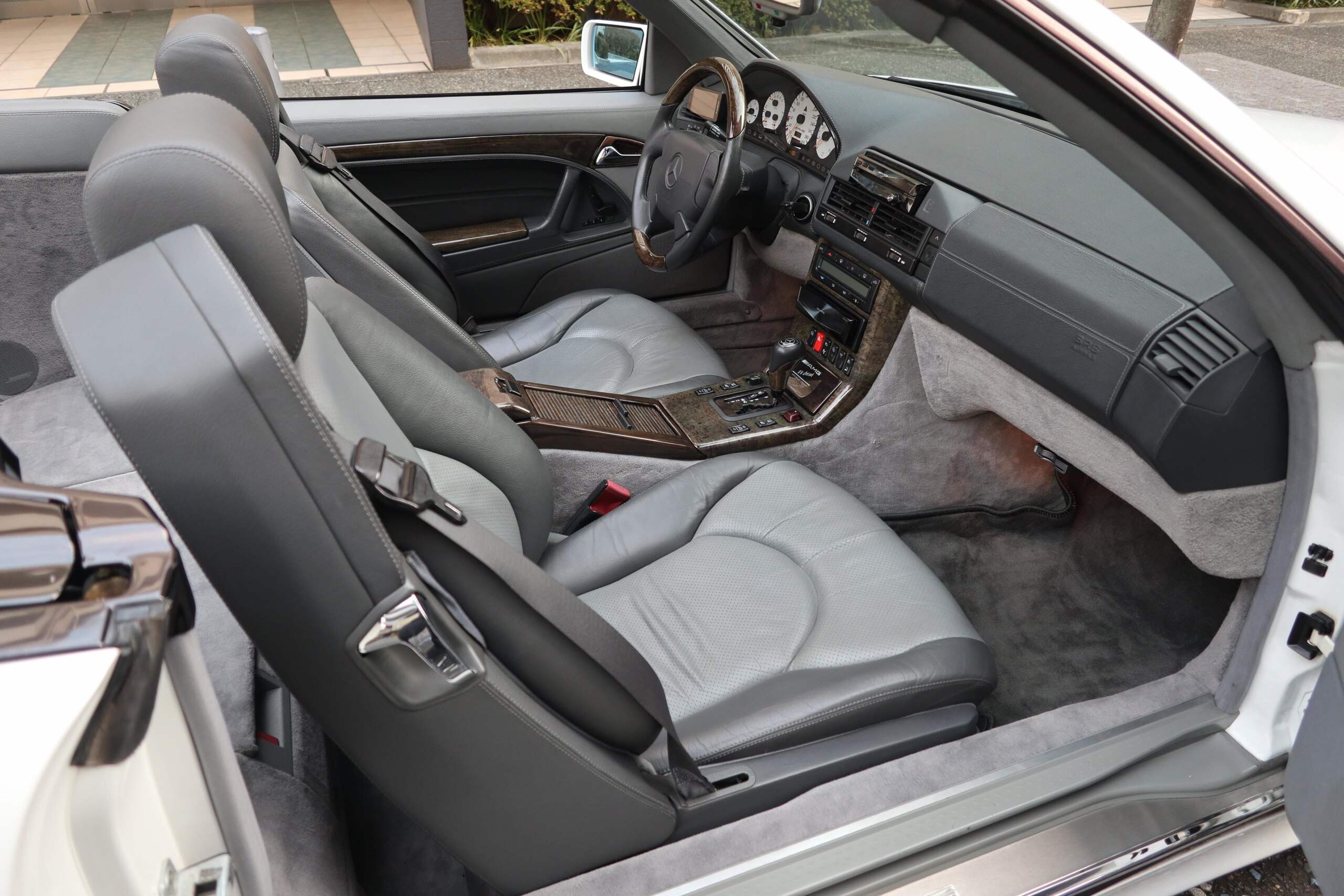 1996 Mercedes Benz SL60 AMG — Photo 17 / 24