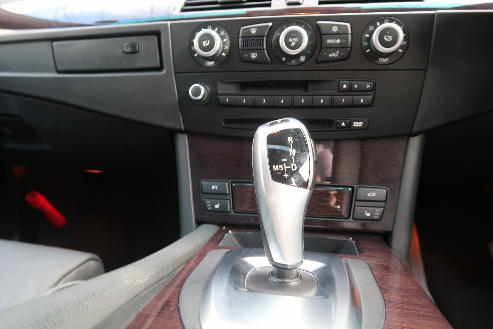 2008 BMW 530i M Sport — Photo 12 / 16