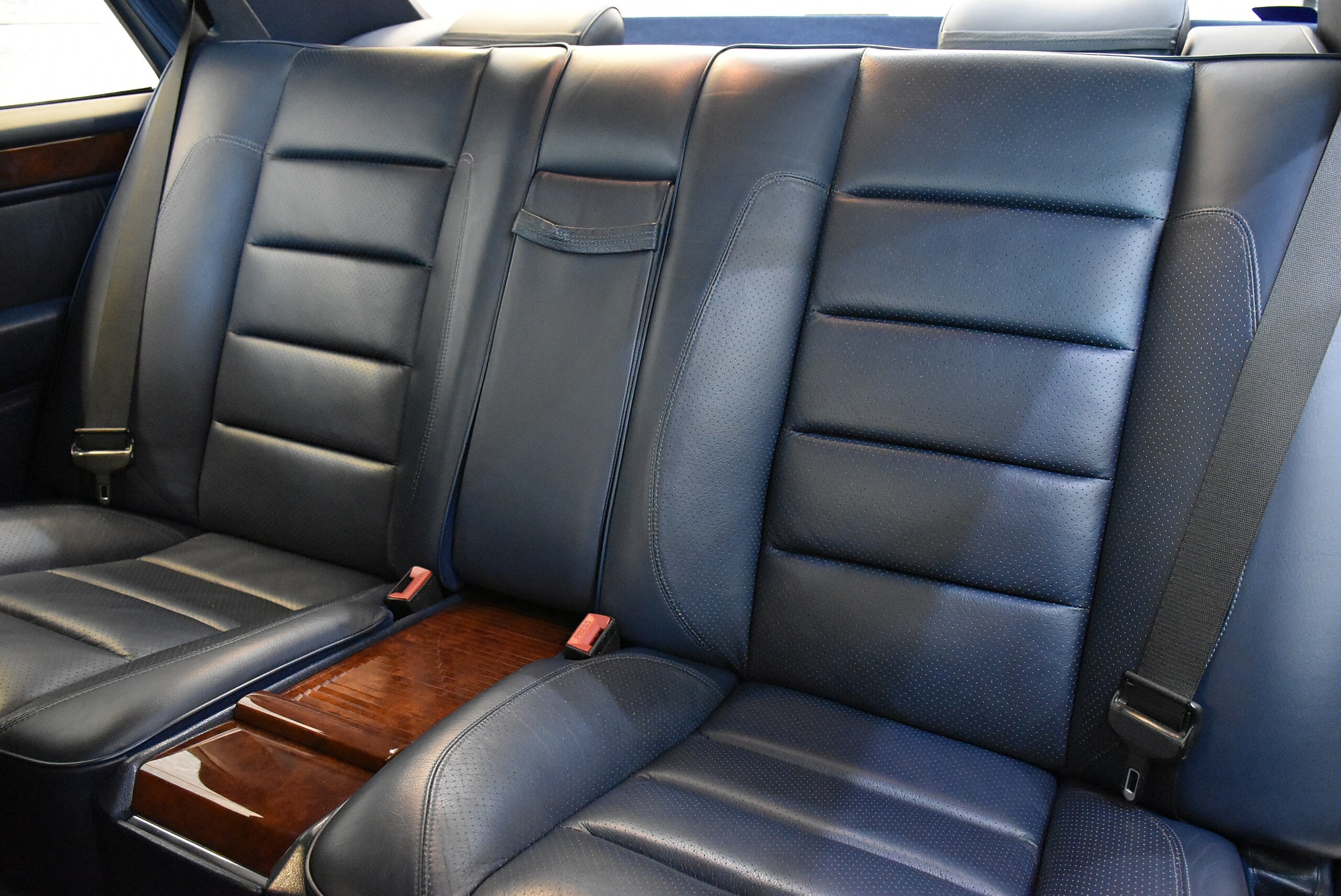 1992 Mercedes Benz 500E — Photo 10 / 16