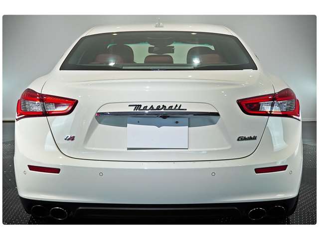 2015 Maserati Ghibli S Q4 — Photo 9 / 31