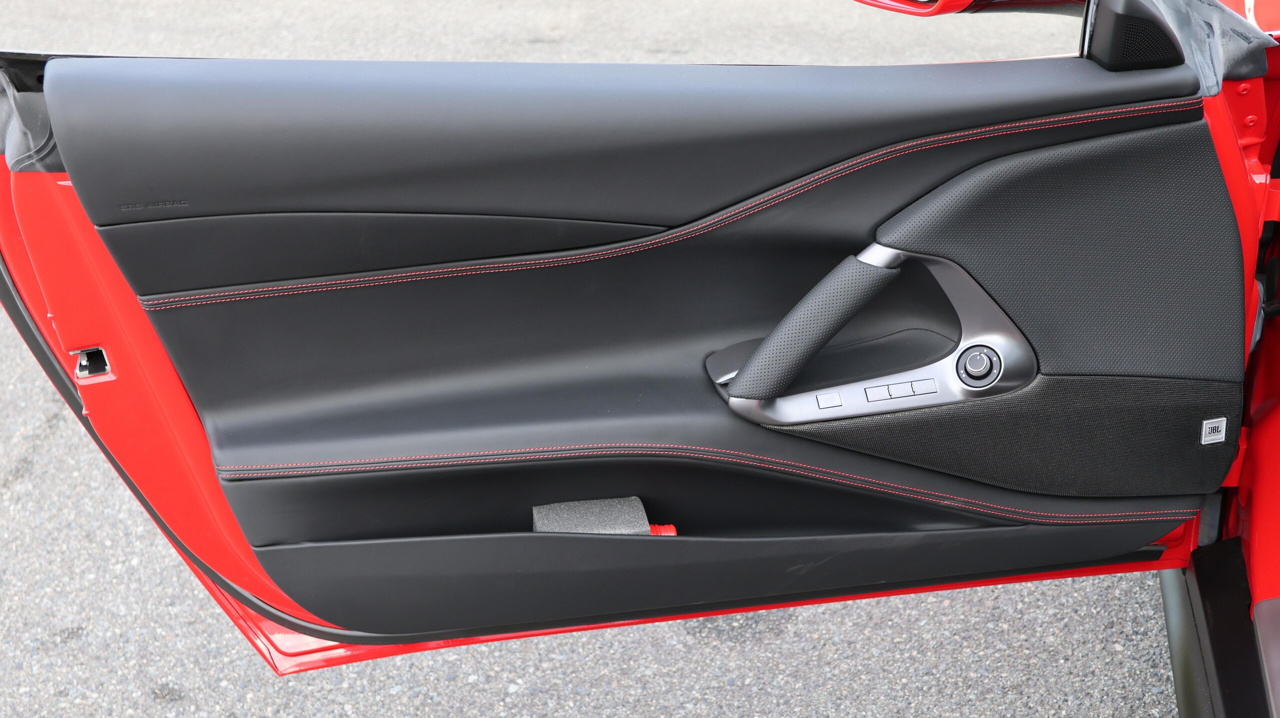 2020 Ferrari 812 Superfast — Photo 15 / 29
