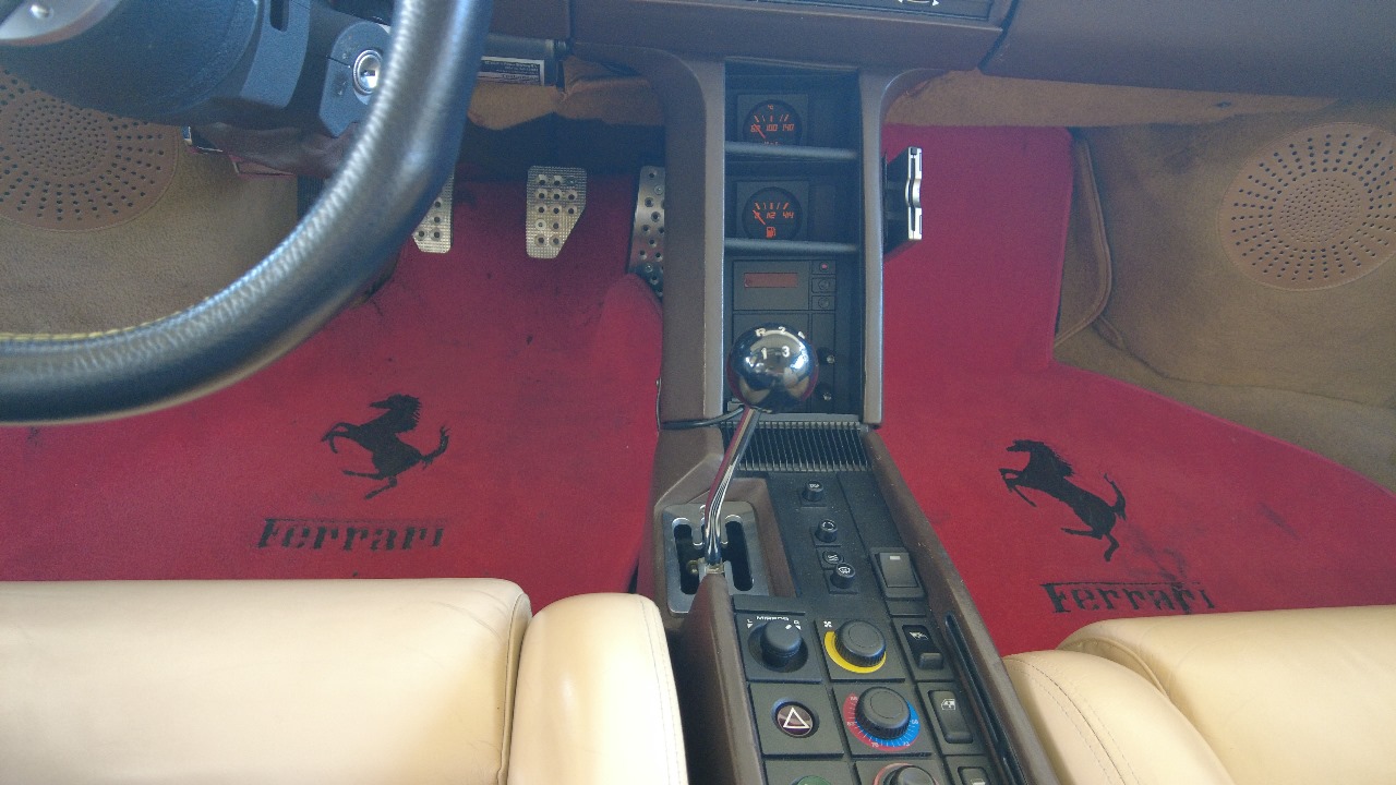 1990 Ferrari Testarossa — Photo 8 / 10