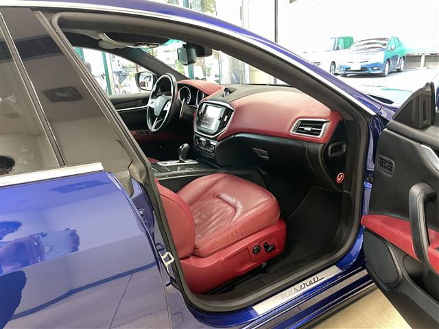 2014 Maserati Ghibli — Photo 18 / 25