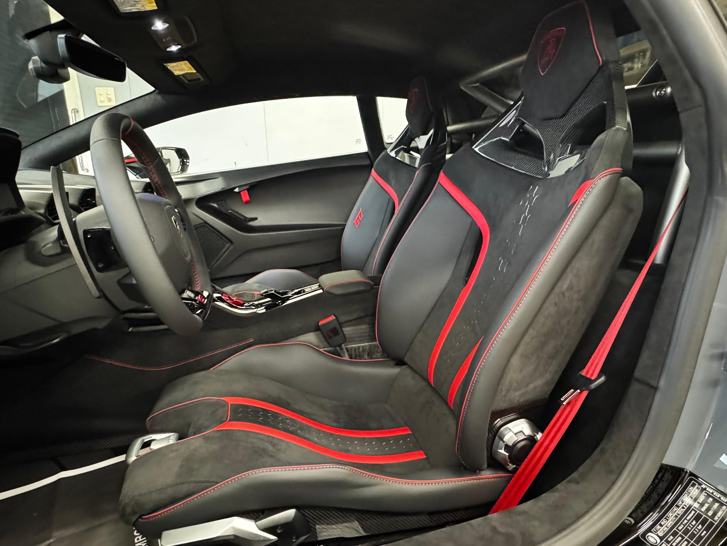 2023 Lamborghini Huracán Tecnica 60th Anniversary Edition — Photo 10 / 15