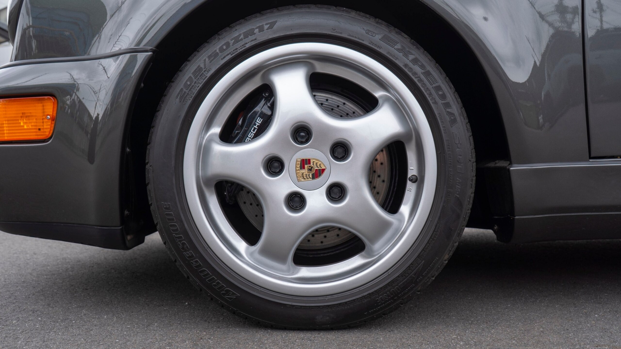 1991 Porsche 911 Turbo — Photo 20 / 26