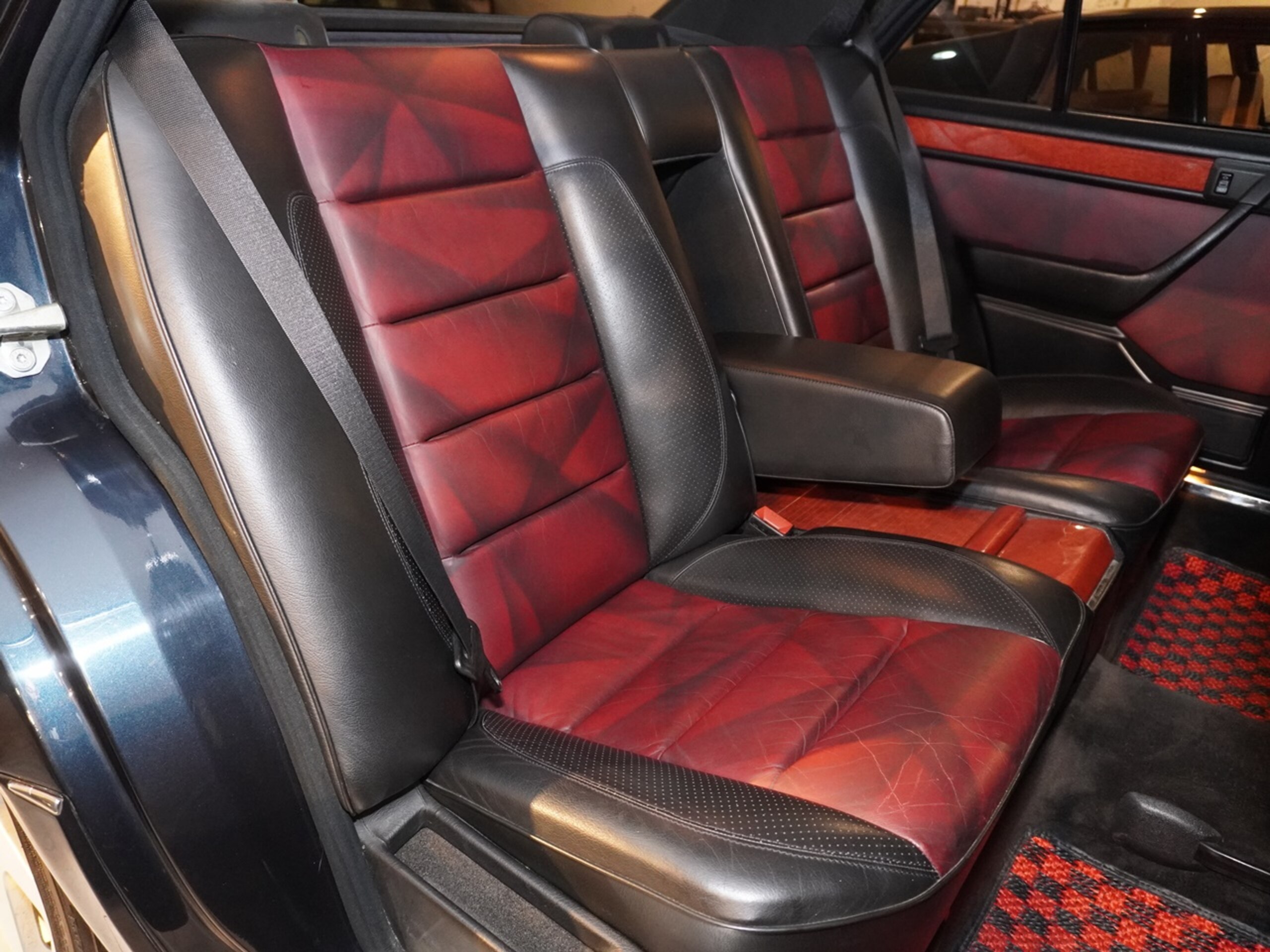 1994 Mercedes Benz E500 Limited — Photo 15 / 18