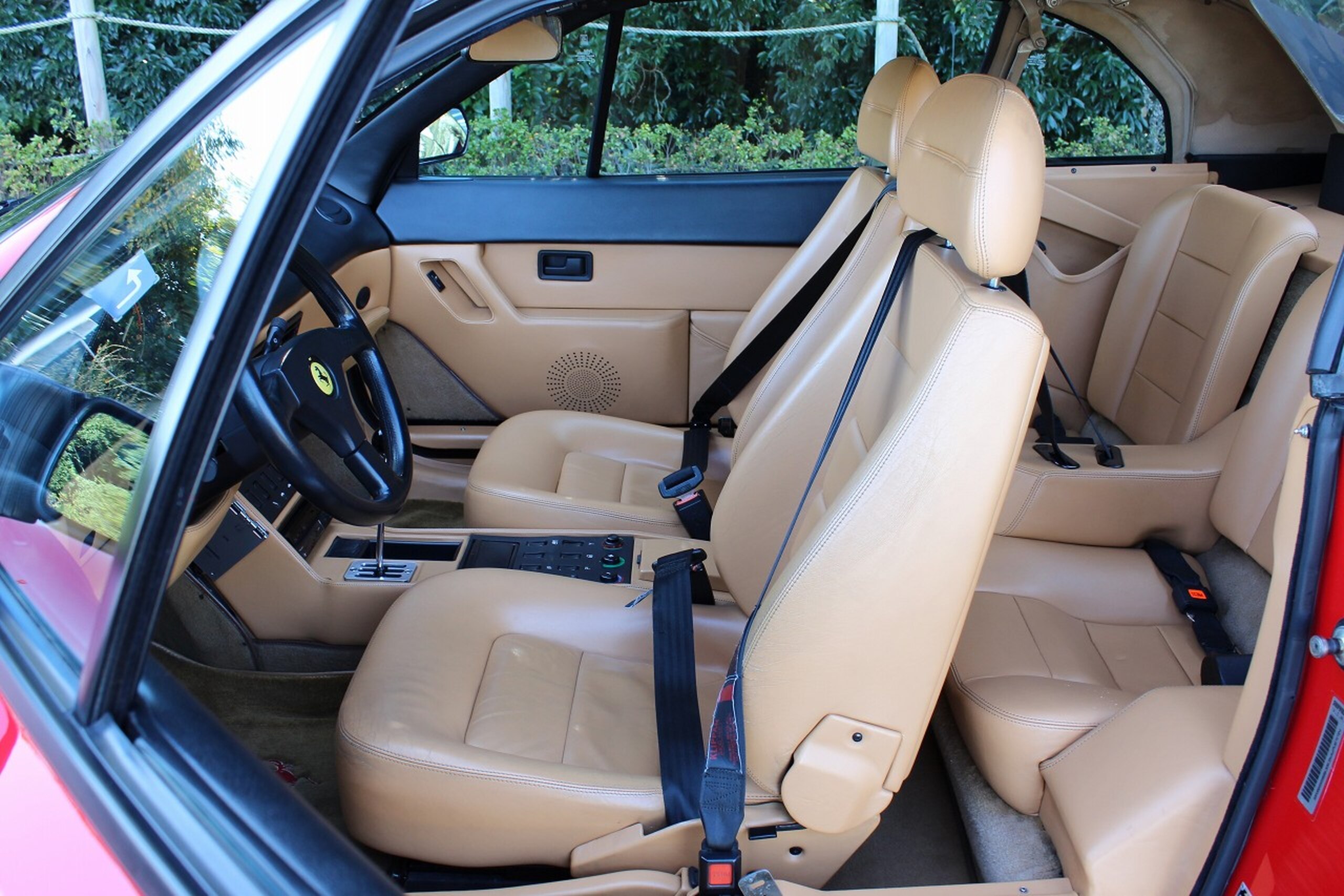 1992 Ferrari Mondial t — Photo 12 / 24