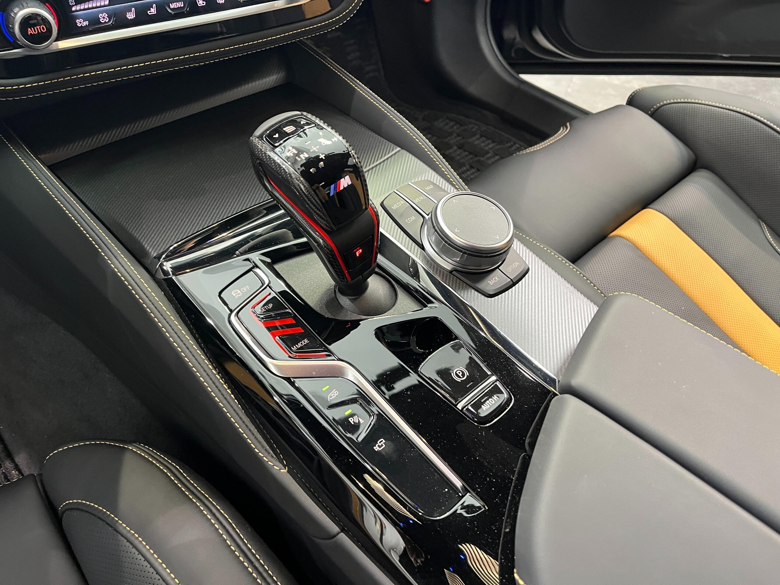 2023 BMW M5 Competition — Photo 16 / 26