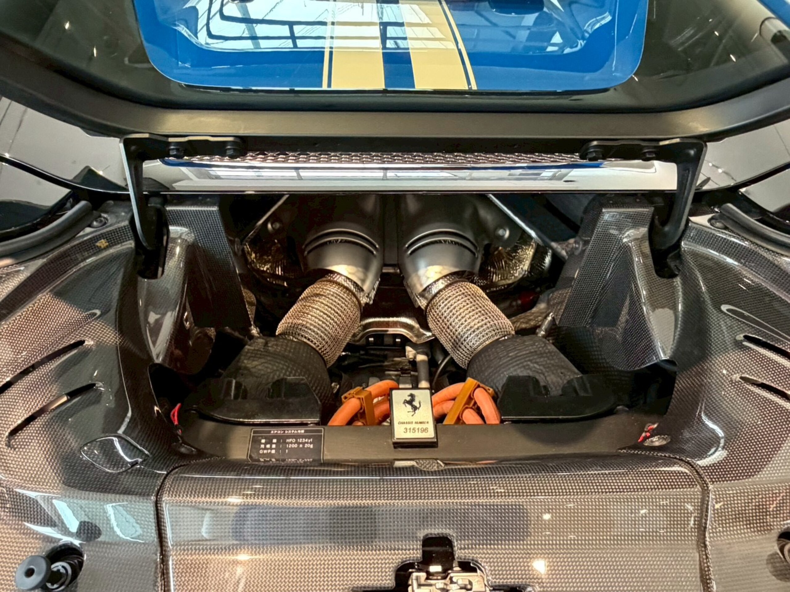 2025 Ferrari 296GTS — Photo 14 / 16