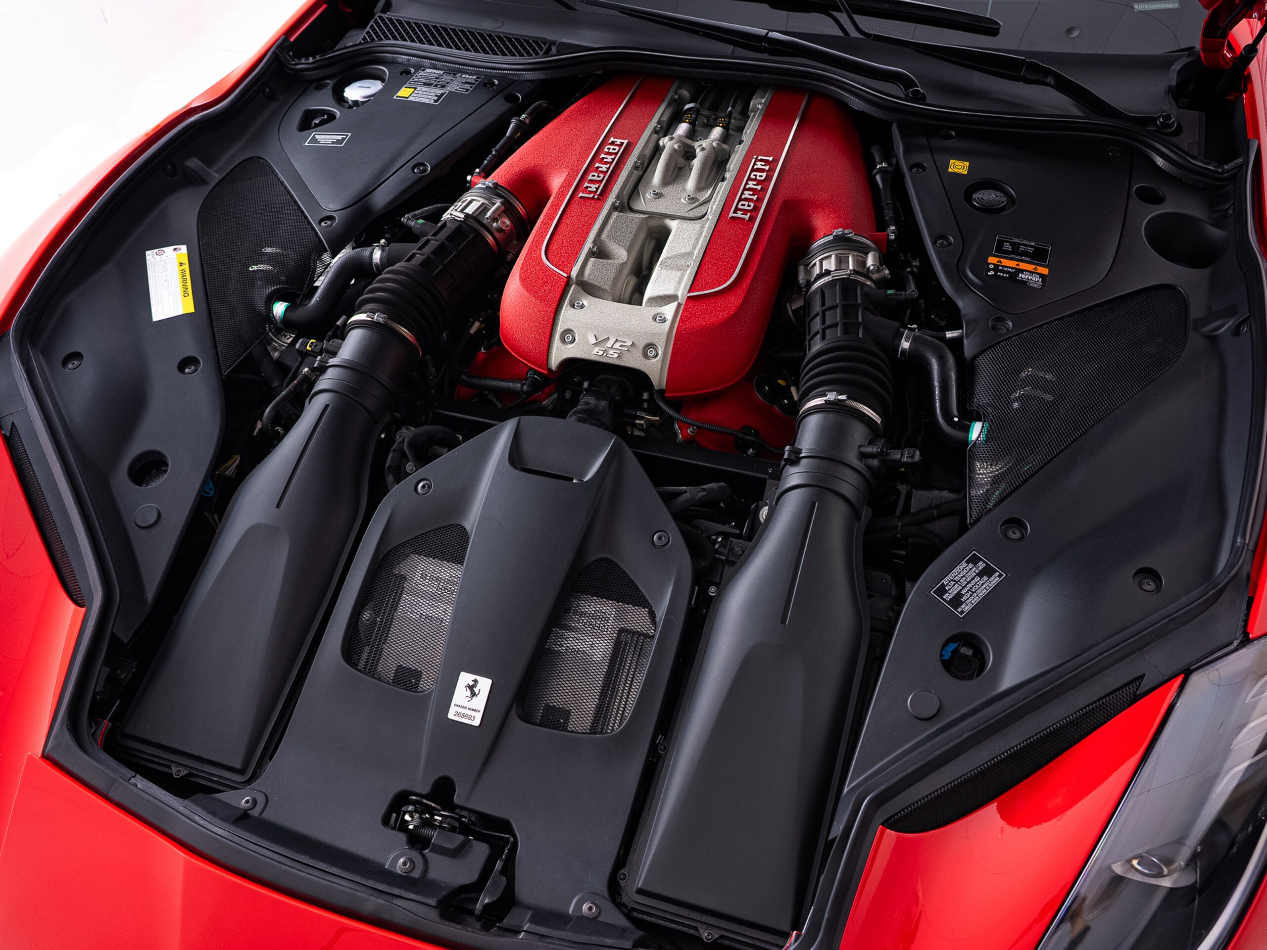 2021 Ferrari 812GTS — Photo 42 / 55