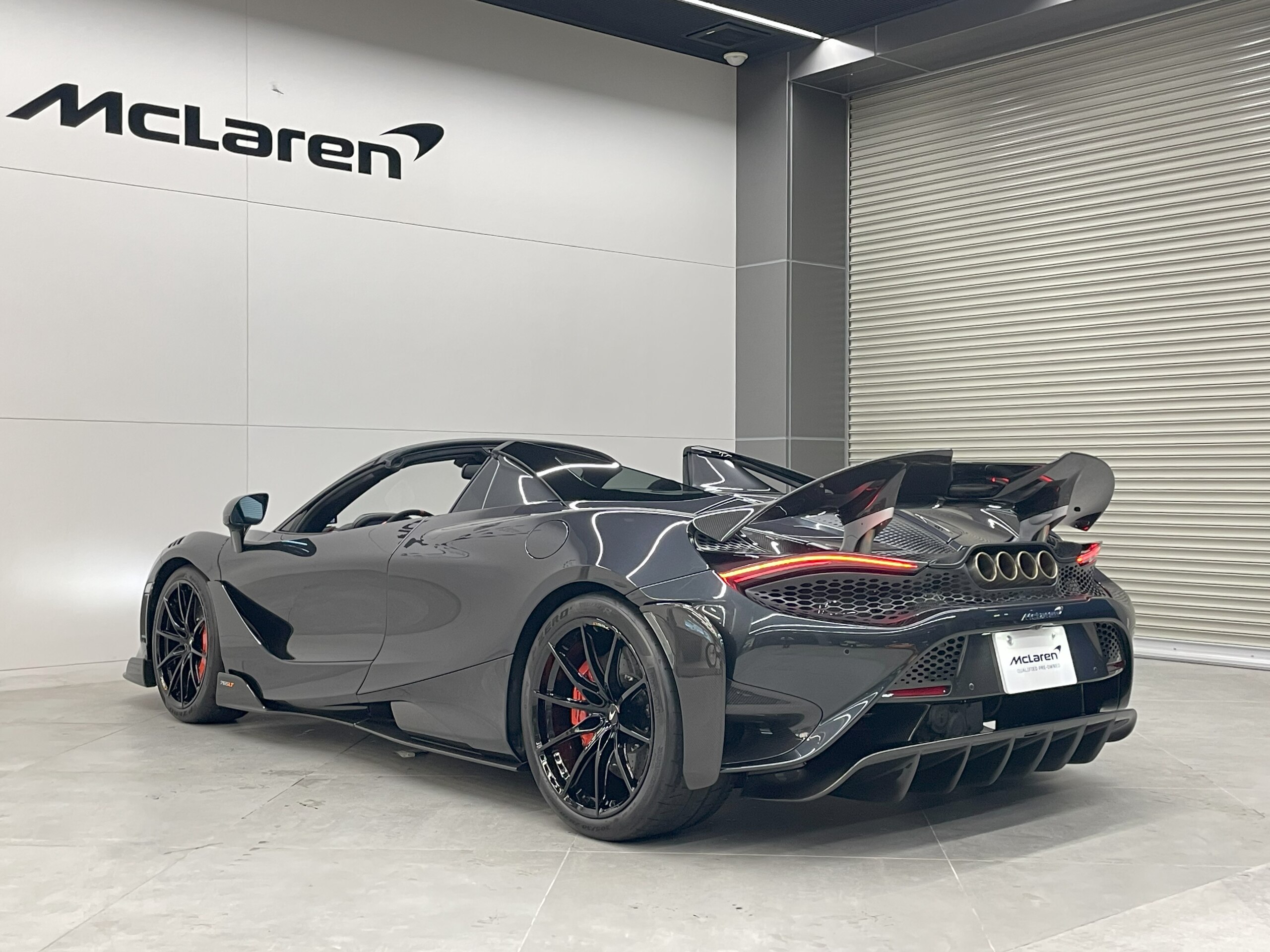 2022 McLaren 765LT Spider — Photo 10 / 20