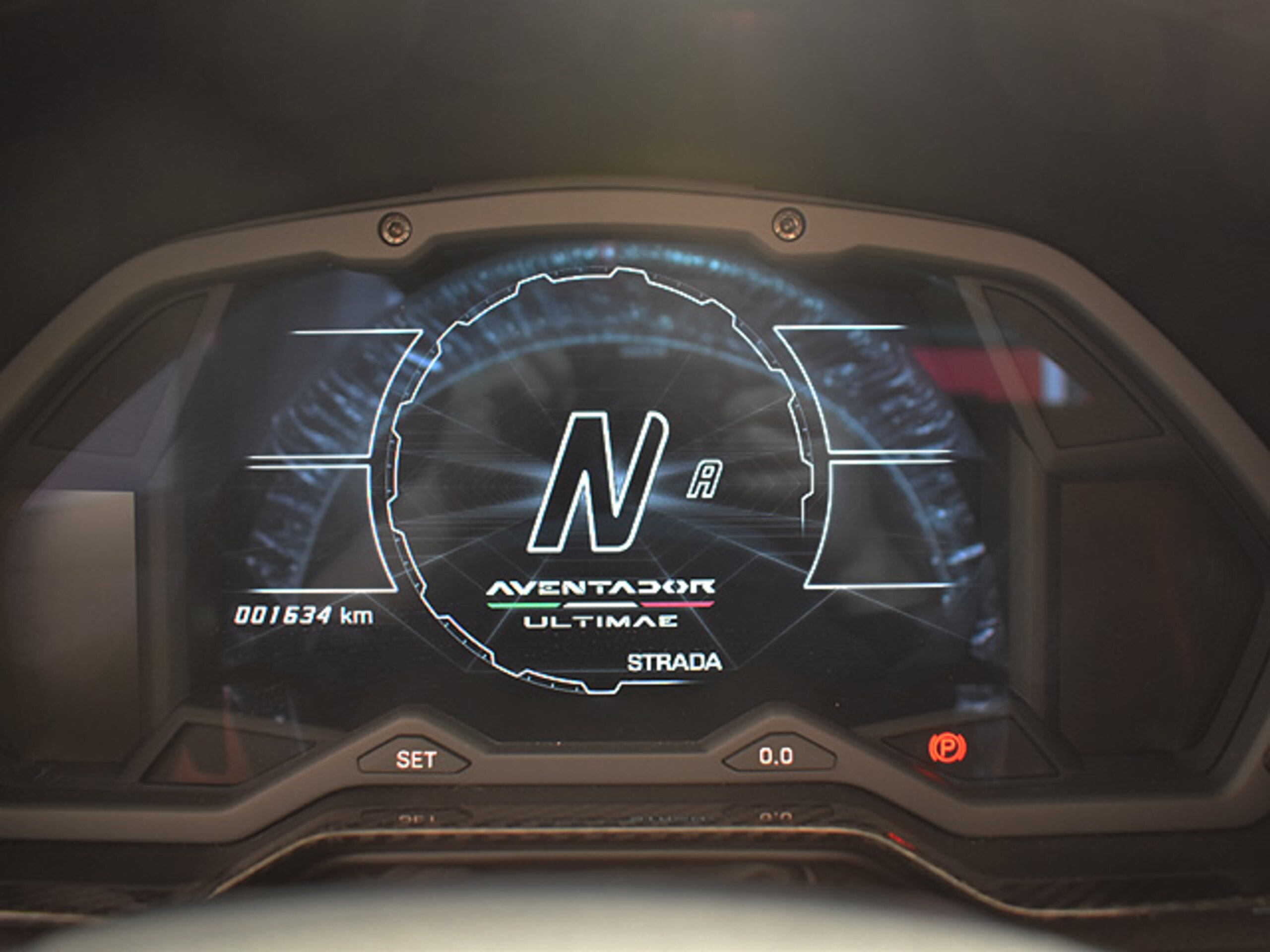 2022 Lamborghini Aventador Roadster LP780-4 Ultimae — Photo 36 / 38