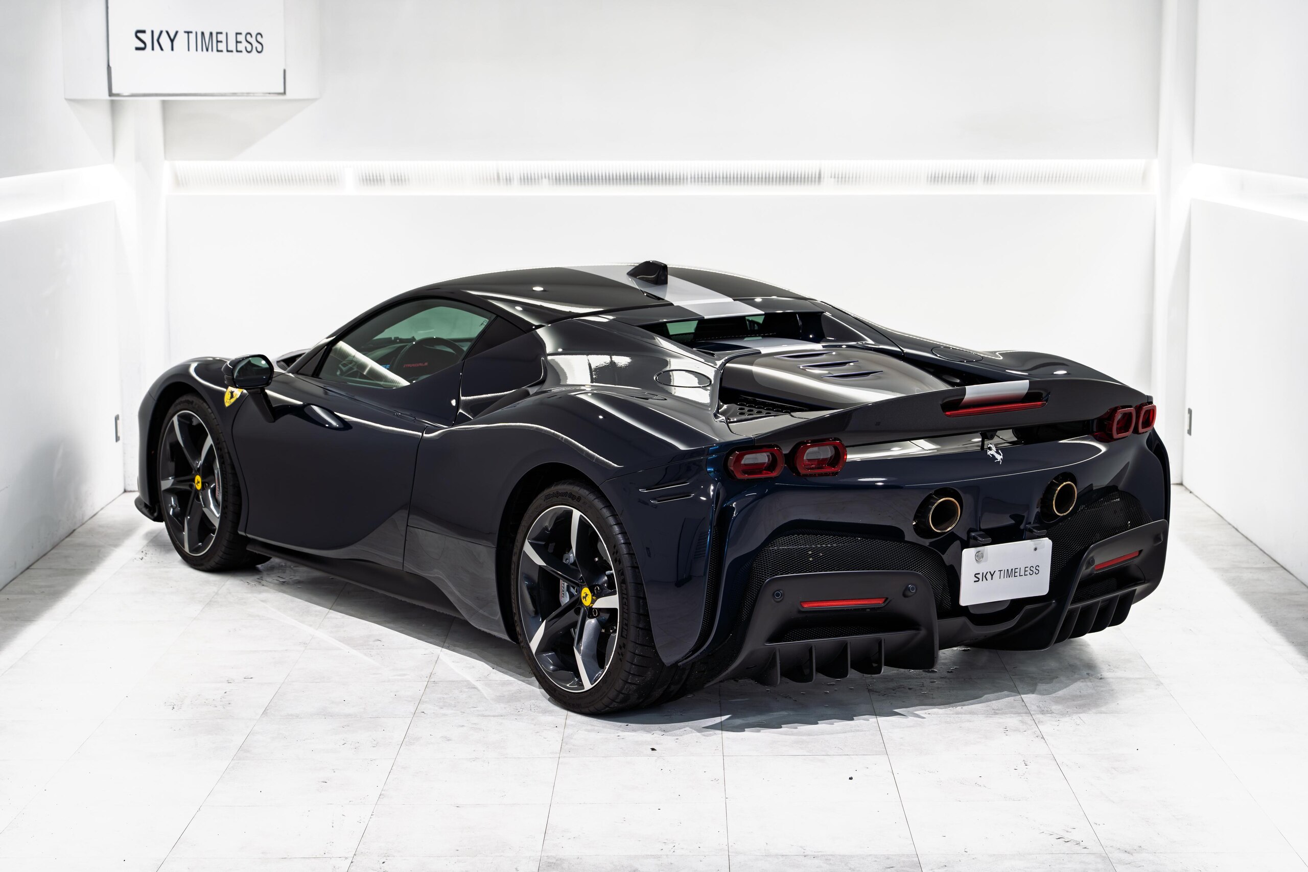 2021 Ferrari SF90 Stradale — Photo 12 / 38