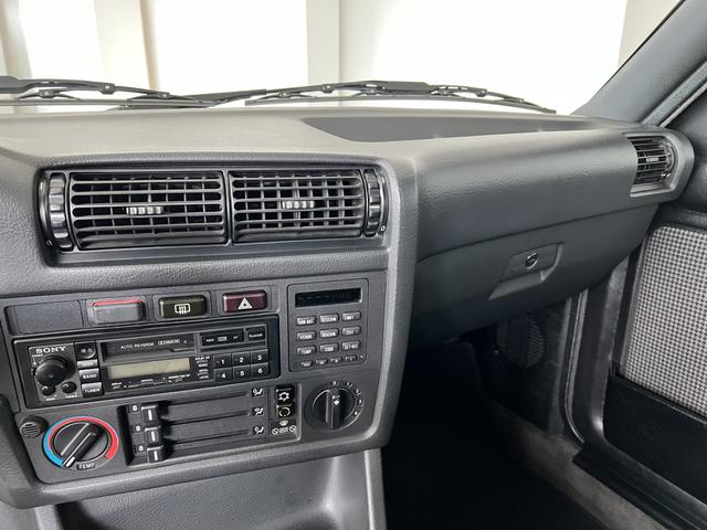 1987 BMW M3 Coupe — Photo 11 / 13