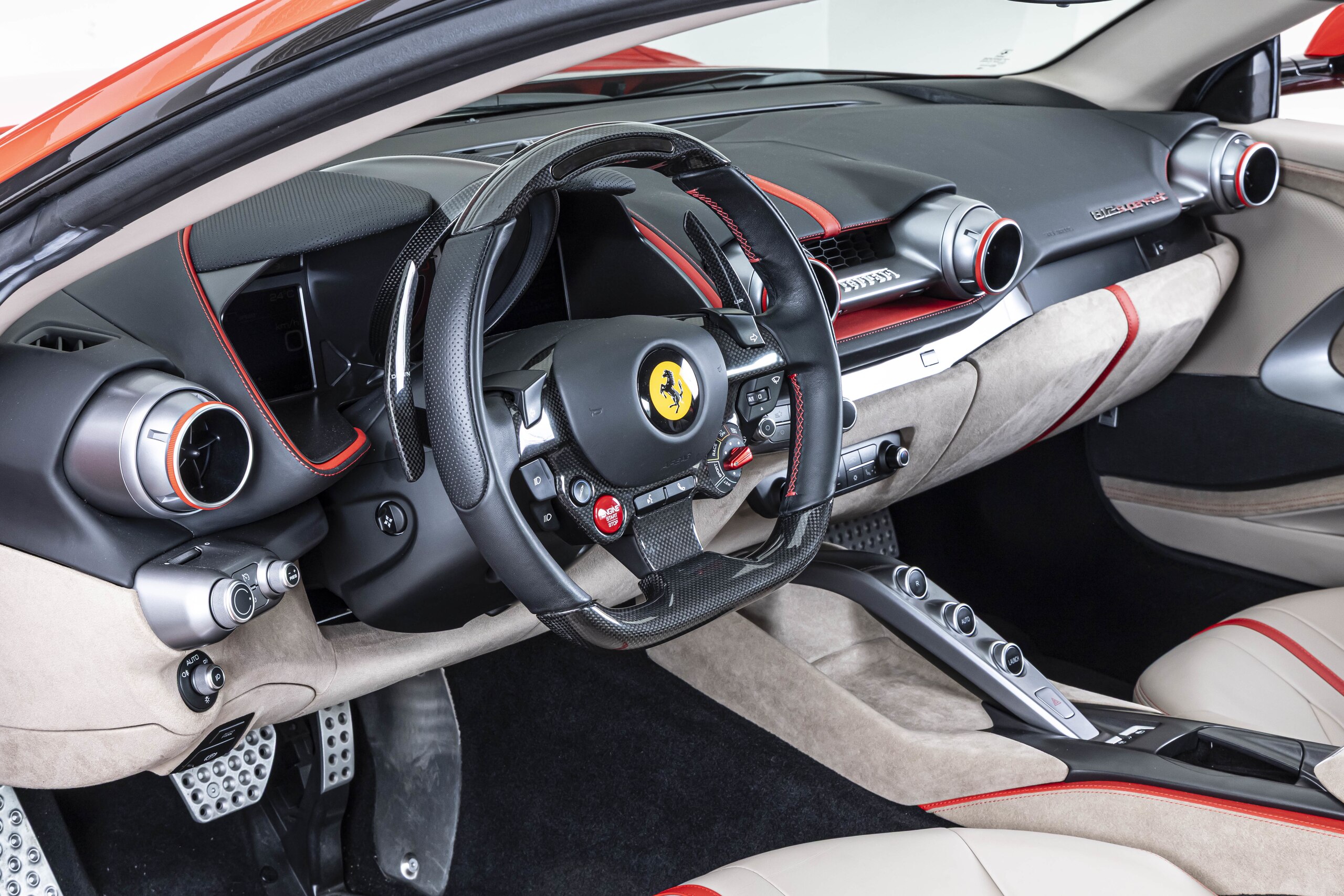 2018 Ferrari 812 Superfast — Photo 9 / 30