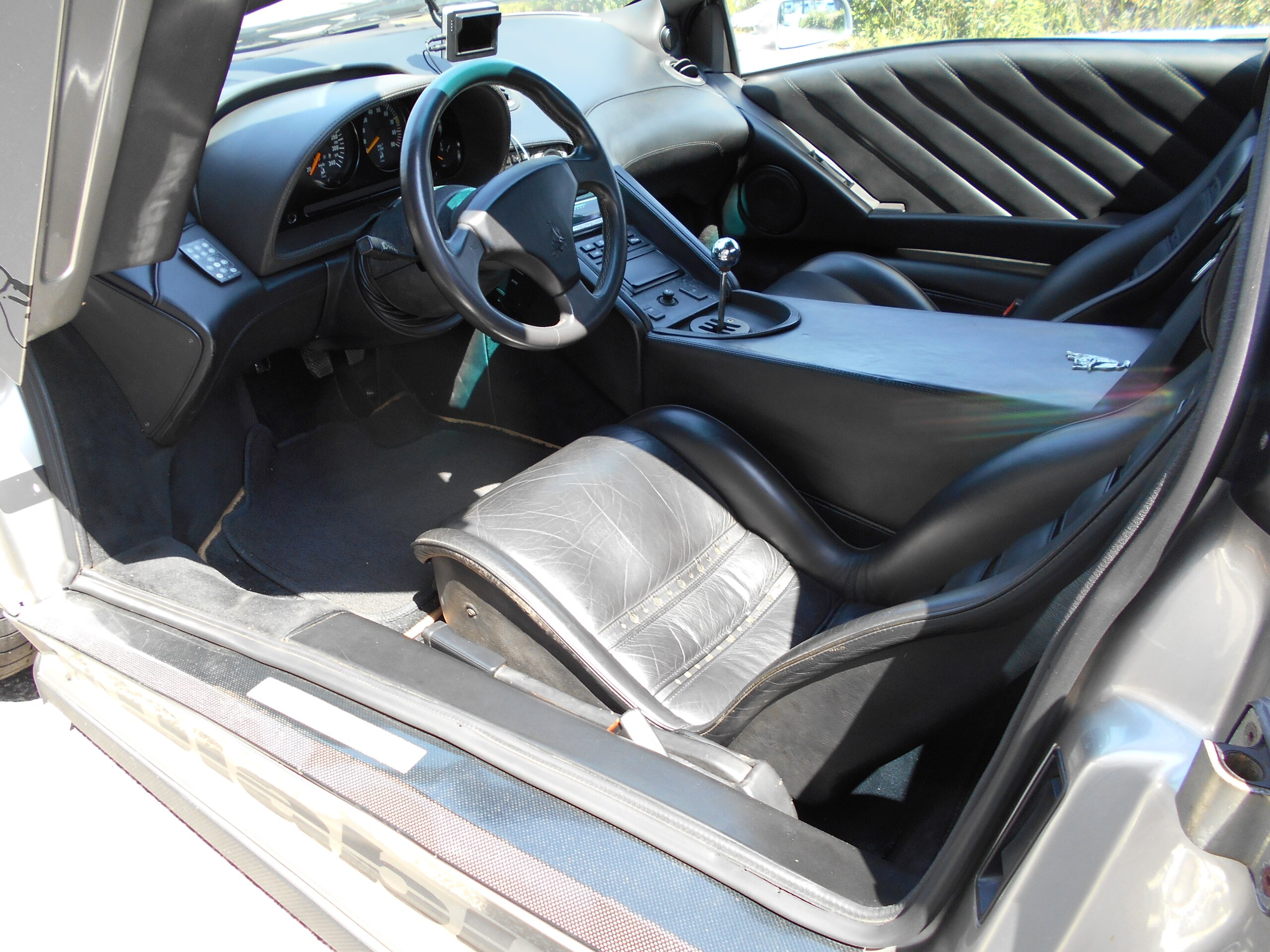 1995 Lamborghini Diablo — Photo 7 / 12