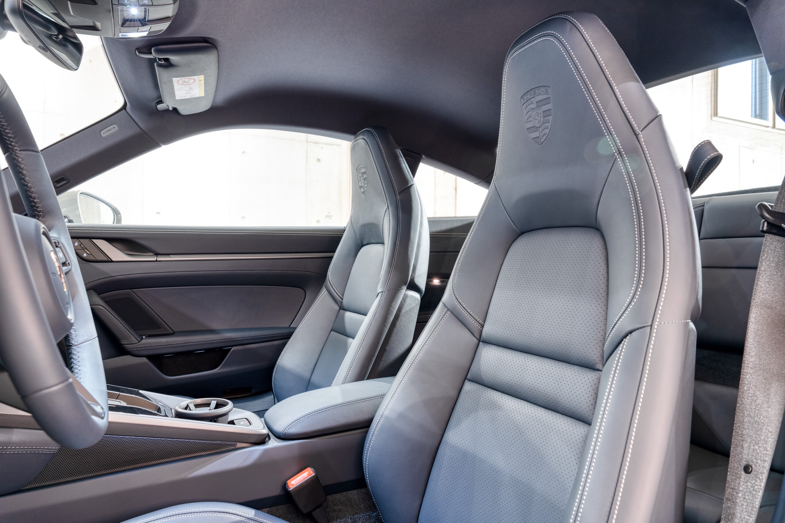 2024 Porsche 911 Carrera — Photo 7 / 21