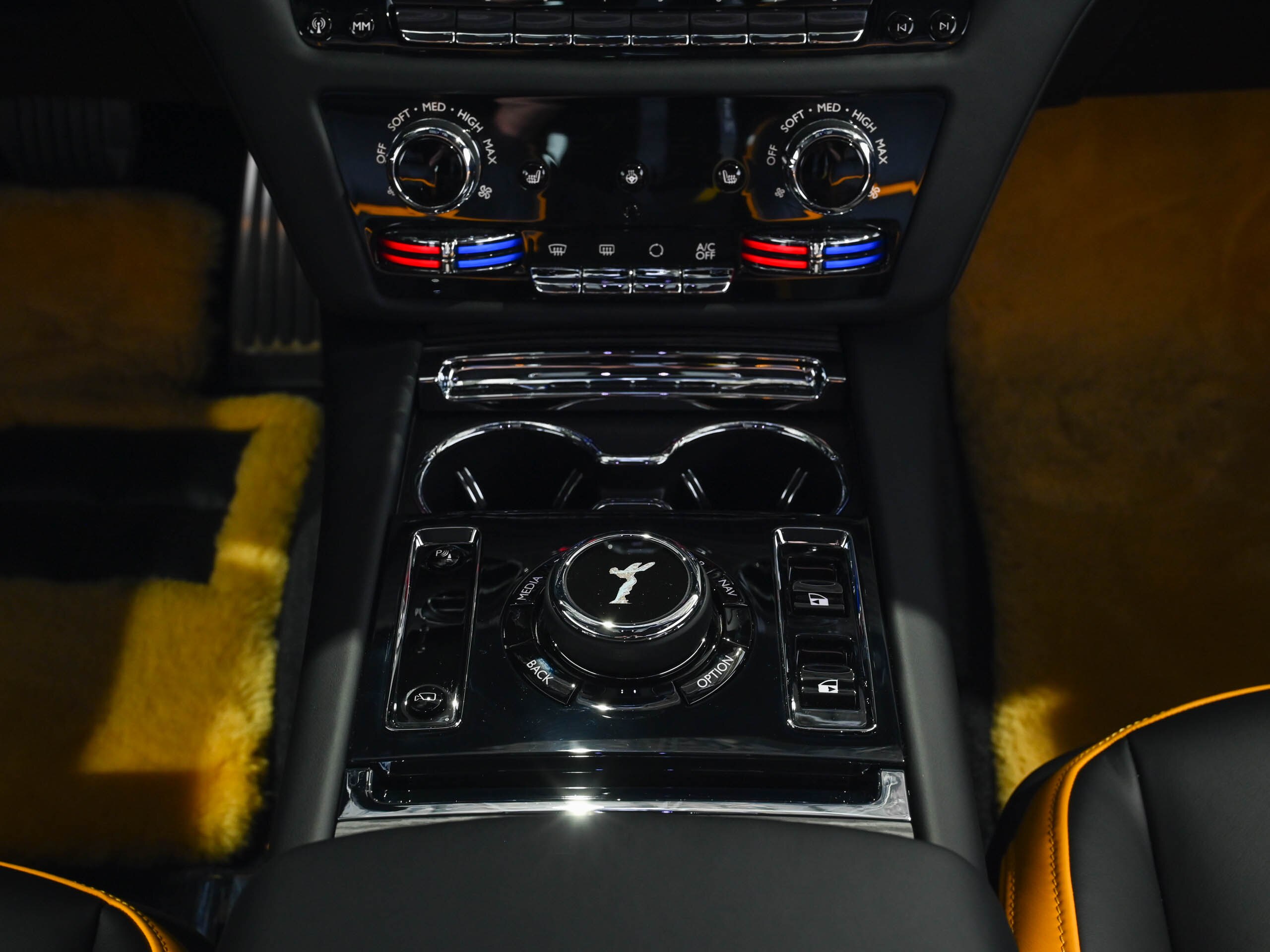 2024 Rolls-Royce Specter — Photo 14 / 22