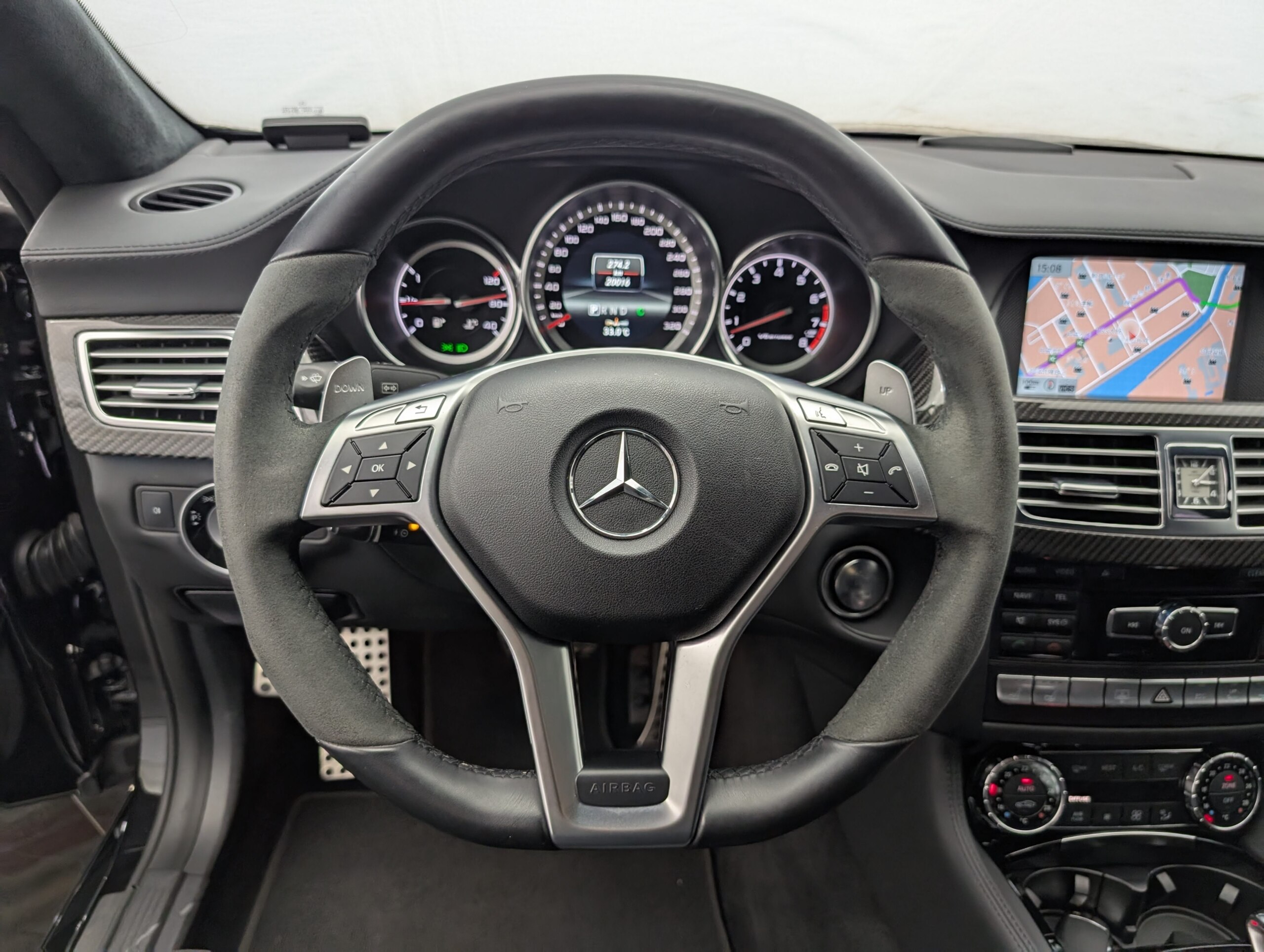 2012 Mercedes Benz CLS63 AMG — Photo 6 / 38