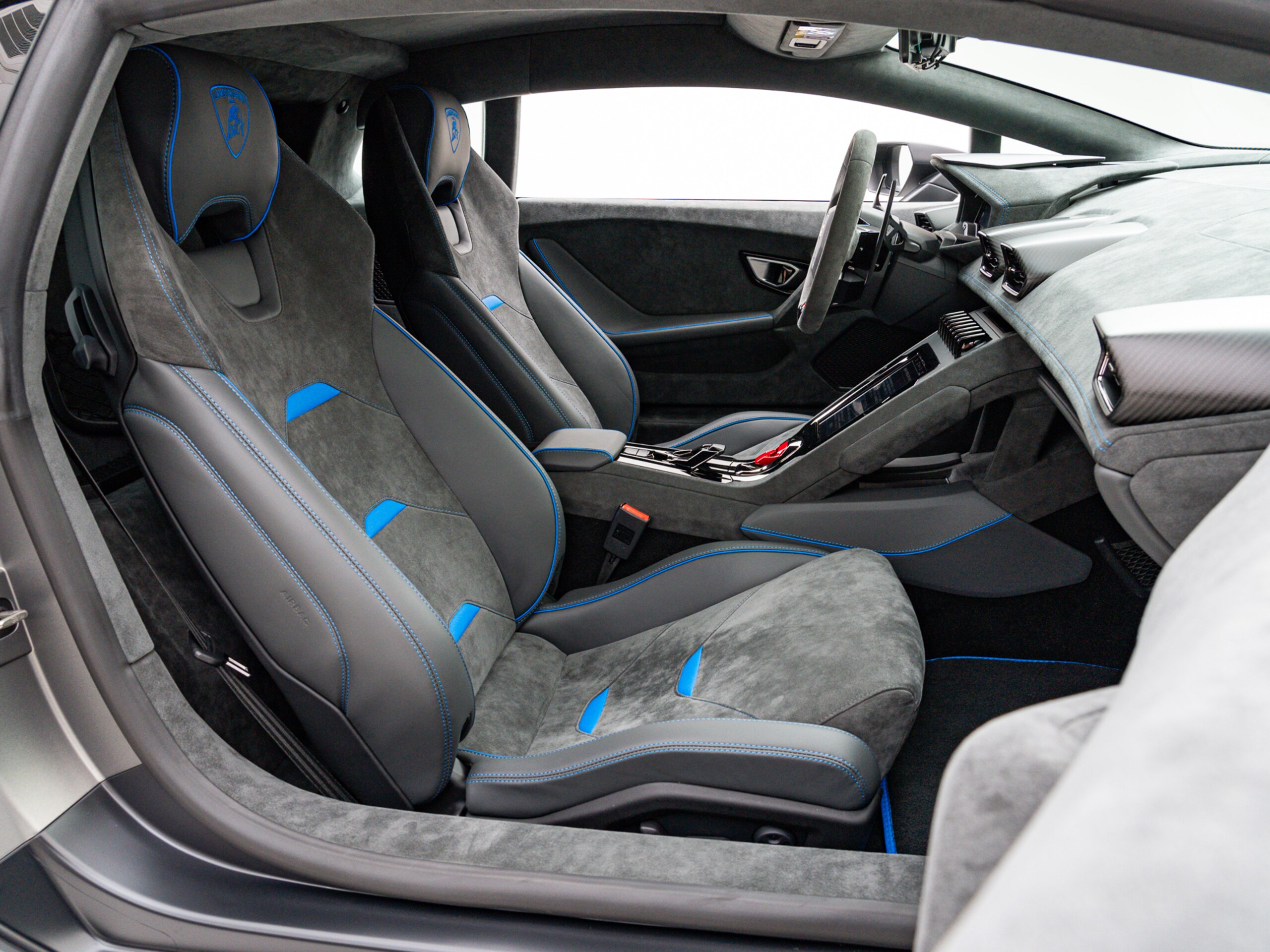 2024 Lamborghini Huracán Sterrato — Photo 32 / 50