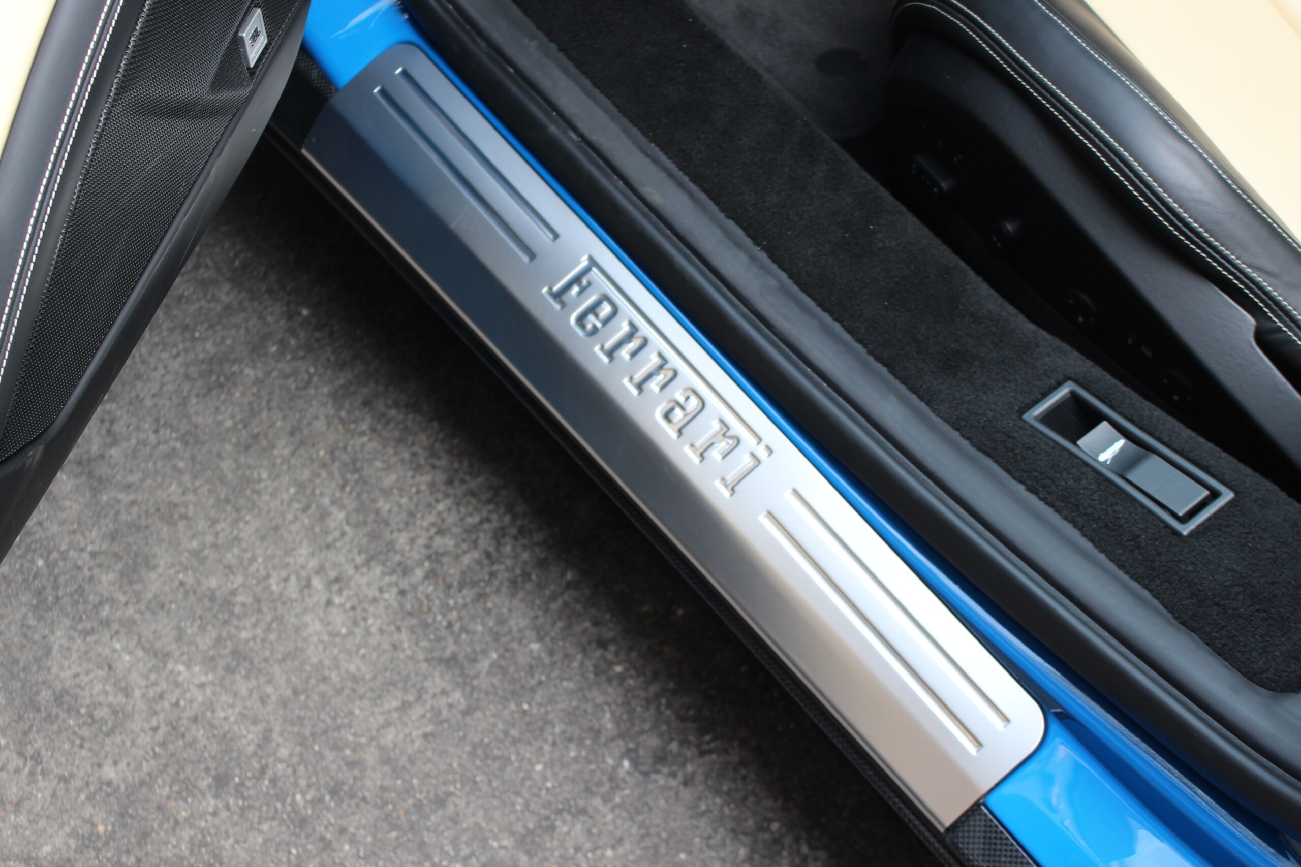 2013 Ferrari 458 Spider — Photo 19 / 26
